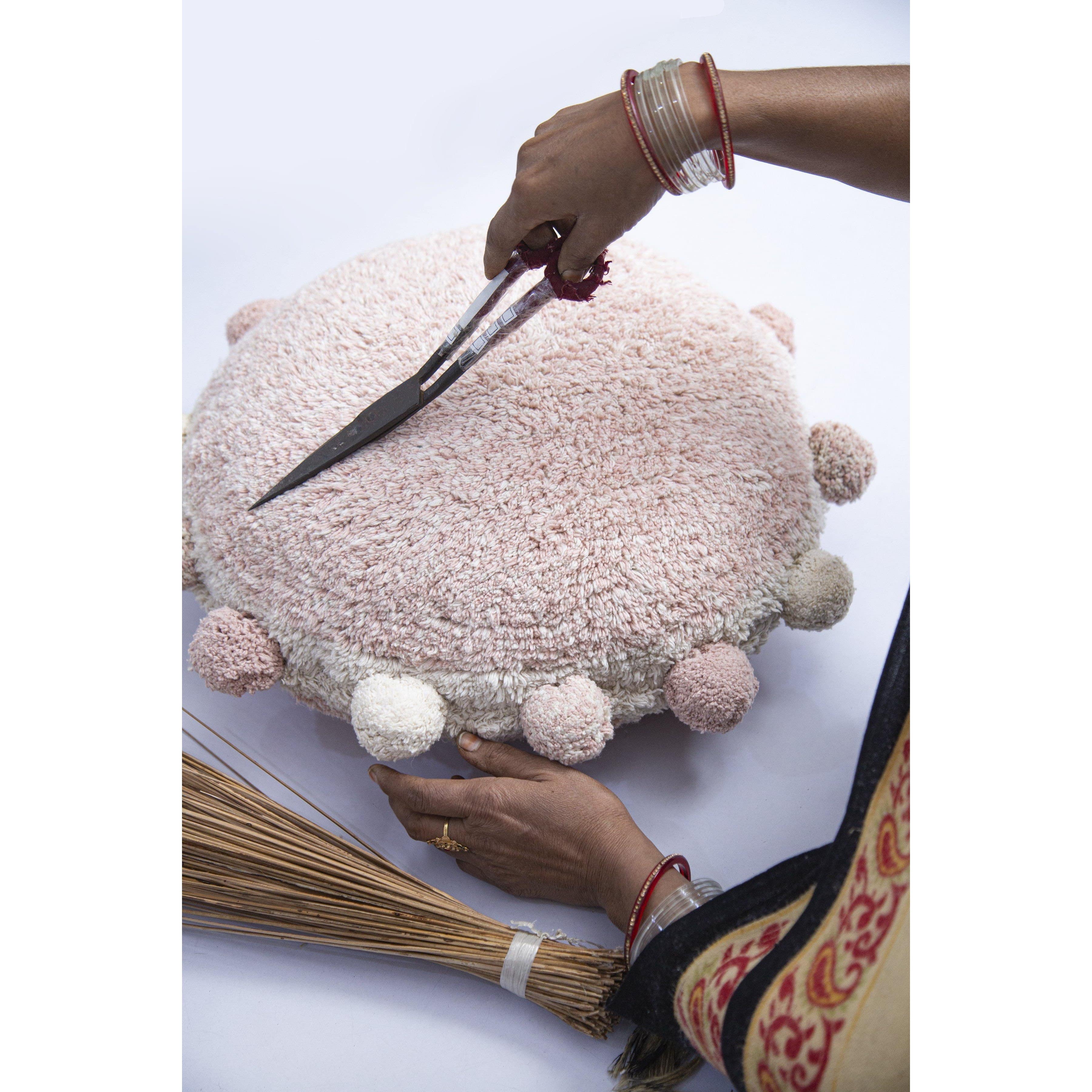 Bubbly Vintage Nude Floor Cushion、mySite、gigharbornorthrealestate