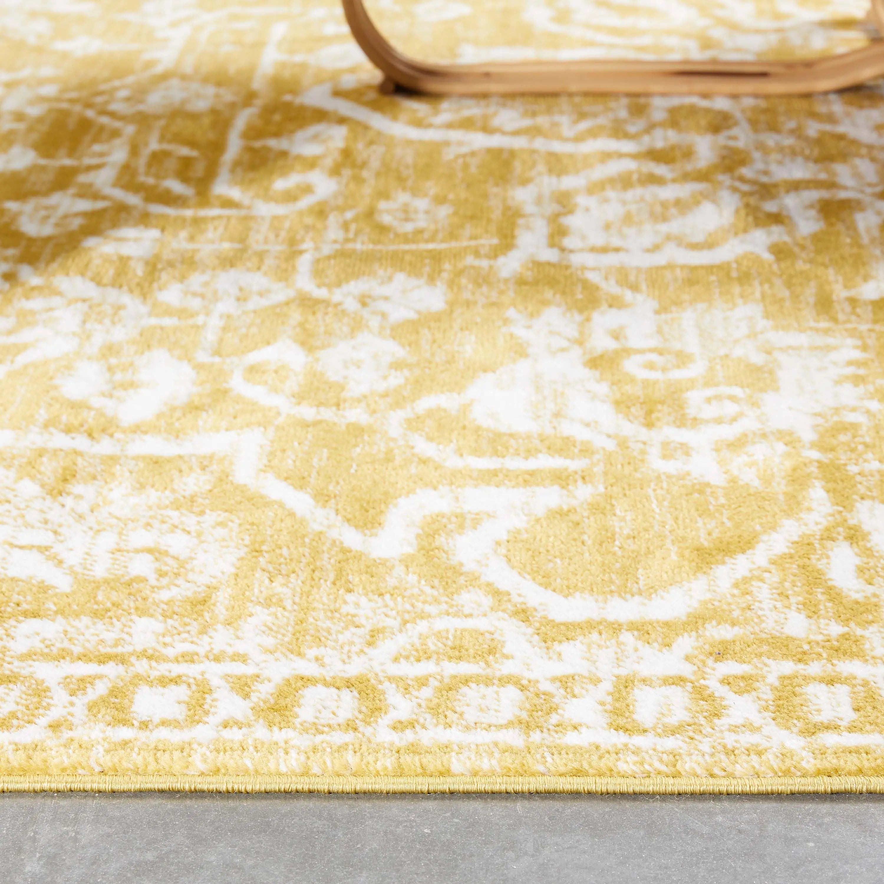 Disa Vintage Medallion Gold Soft Rug By Chill Rugs、mySite、gigharbornorthrealestate