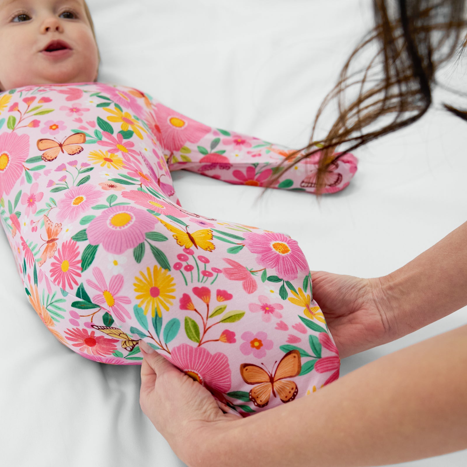 Butterfly Blooms Infant Gown、mySite、g9winljtr