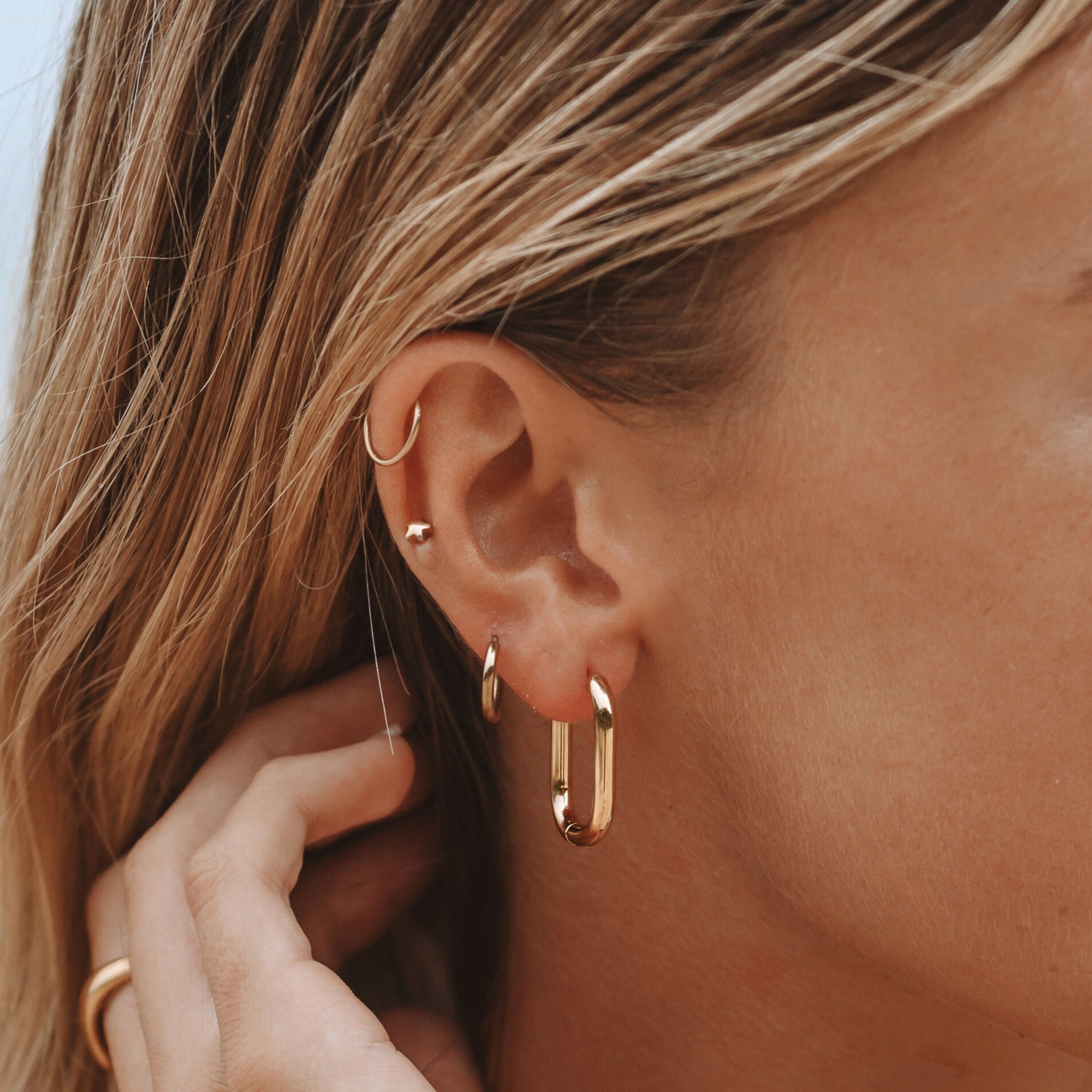 Oval Hoop Earrings、mySite、hinf8tx79