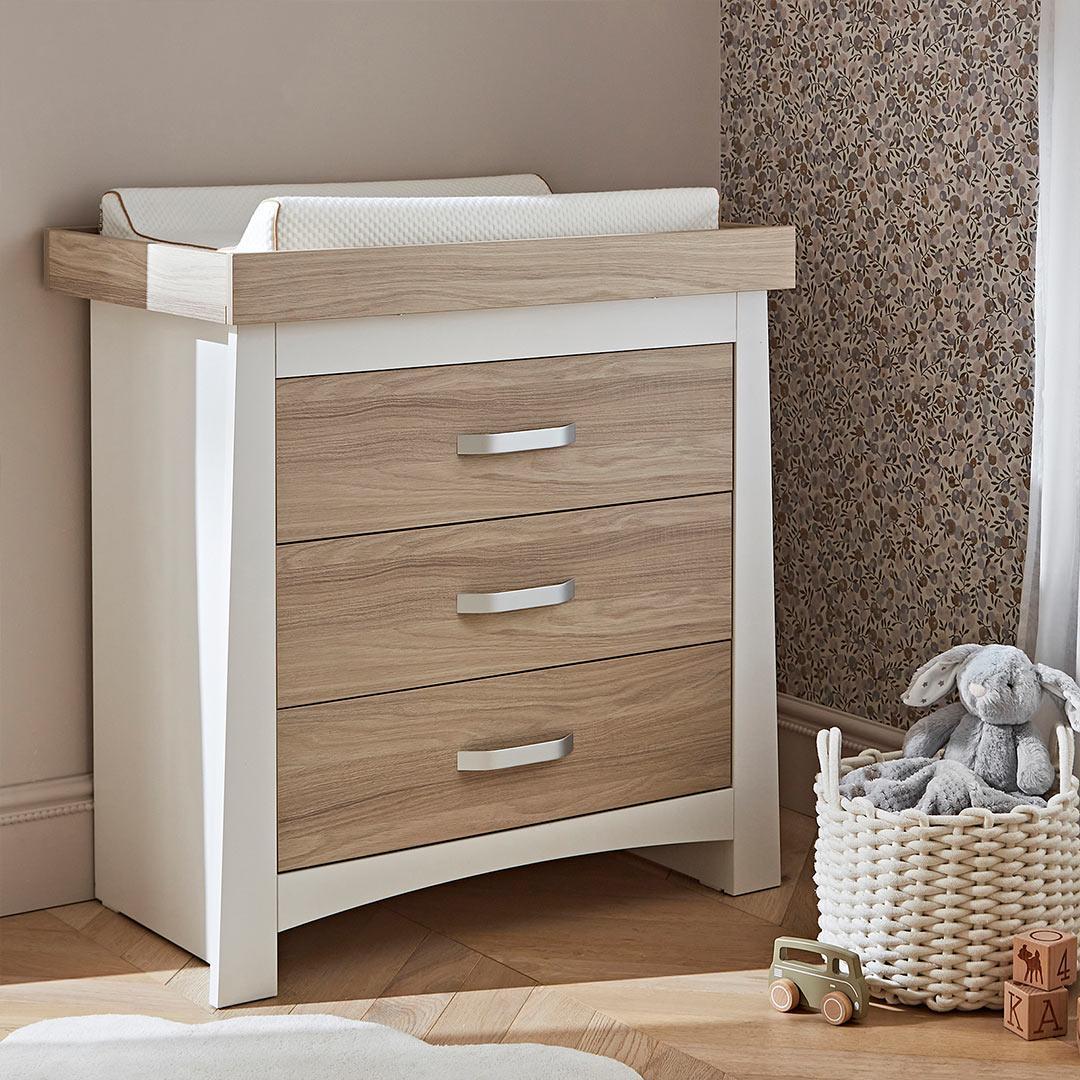  CuddleCo Ada 3 Piece Set 3-Drawer Dresser Cot Bed + Wardrobe - White/Ash、mySite、merchandisen