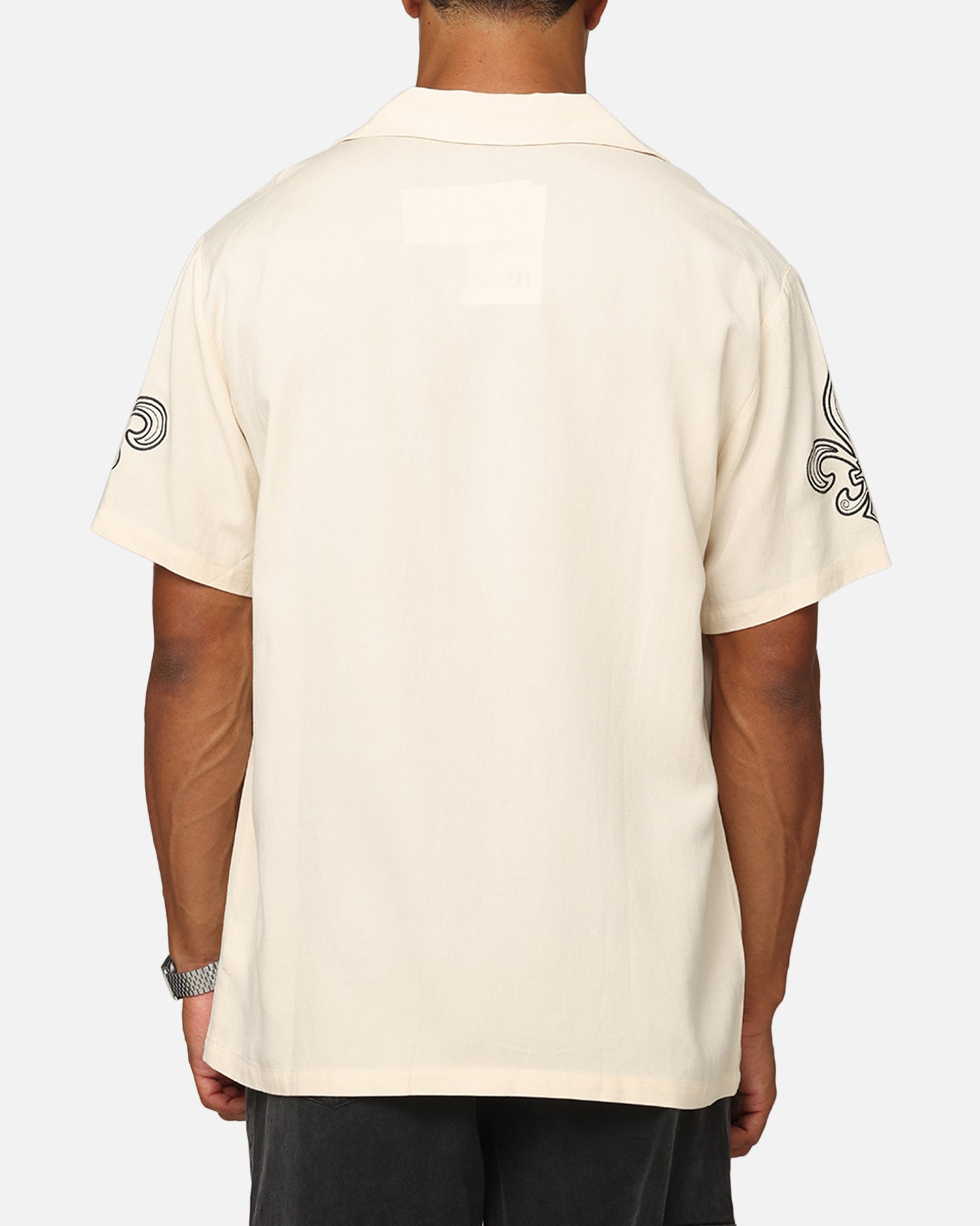 {product_title} - {shop_name}