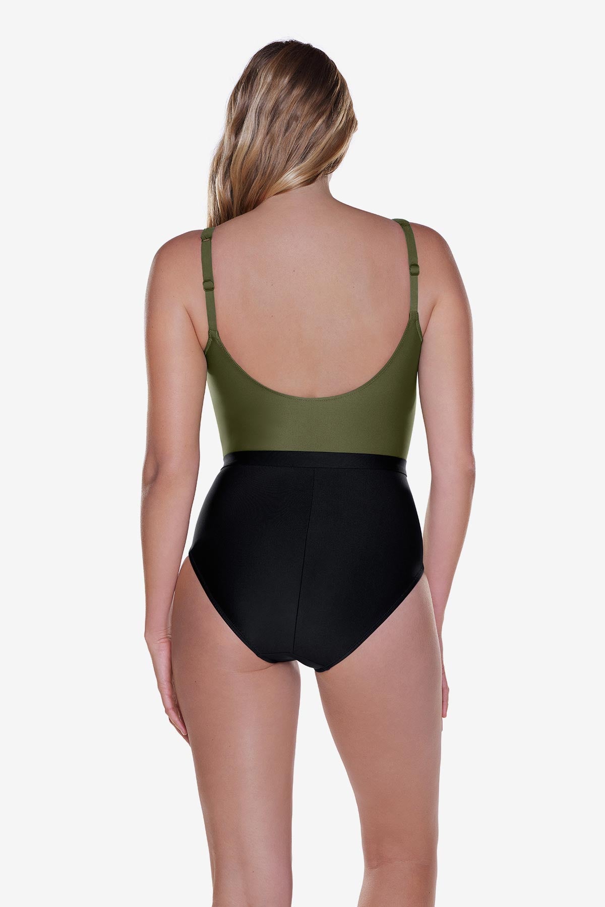  Emi One Piece in Jungle、mySite、justintrudeaud