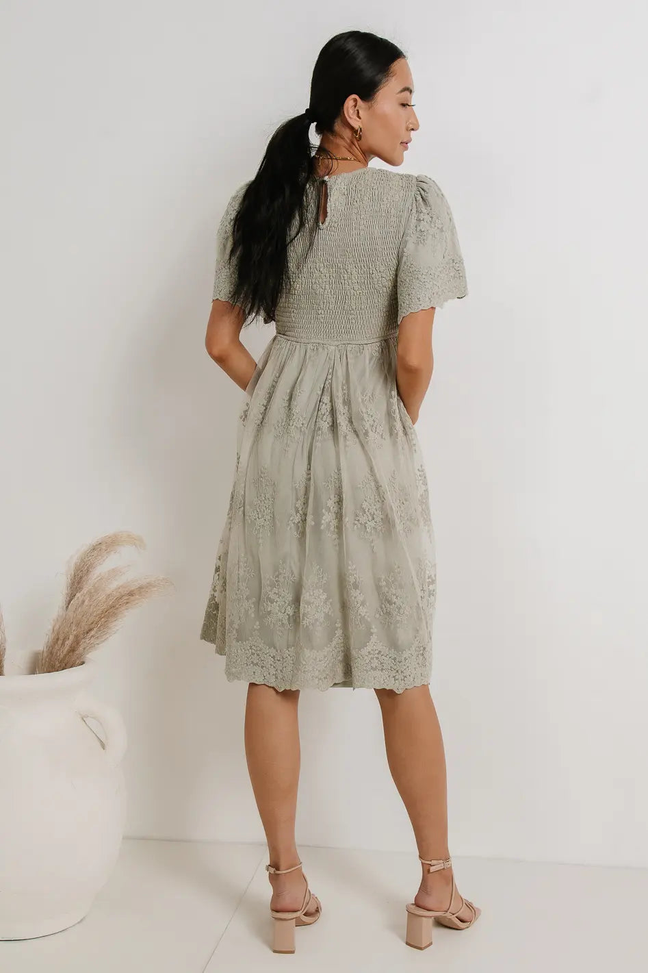 {product_title} - {shop_name}