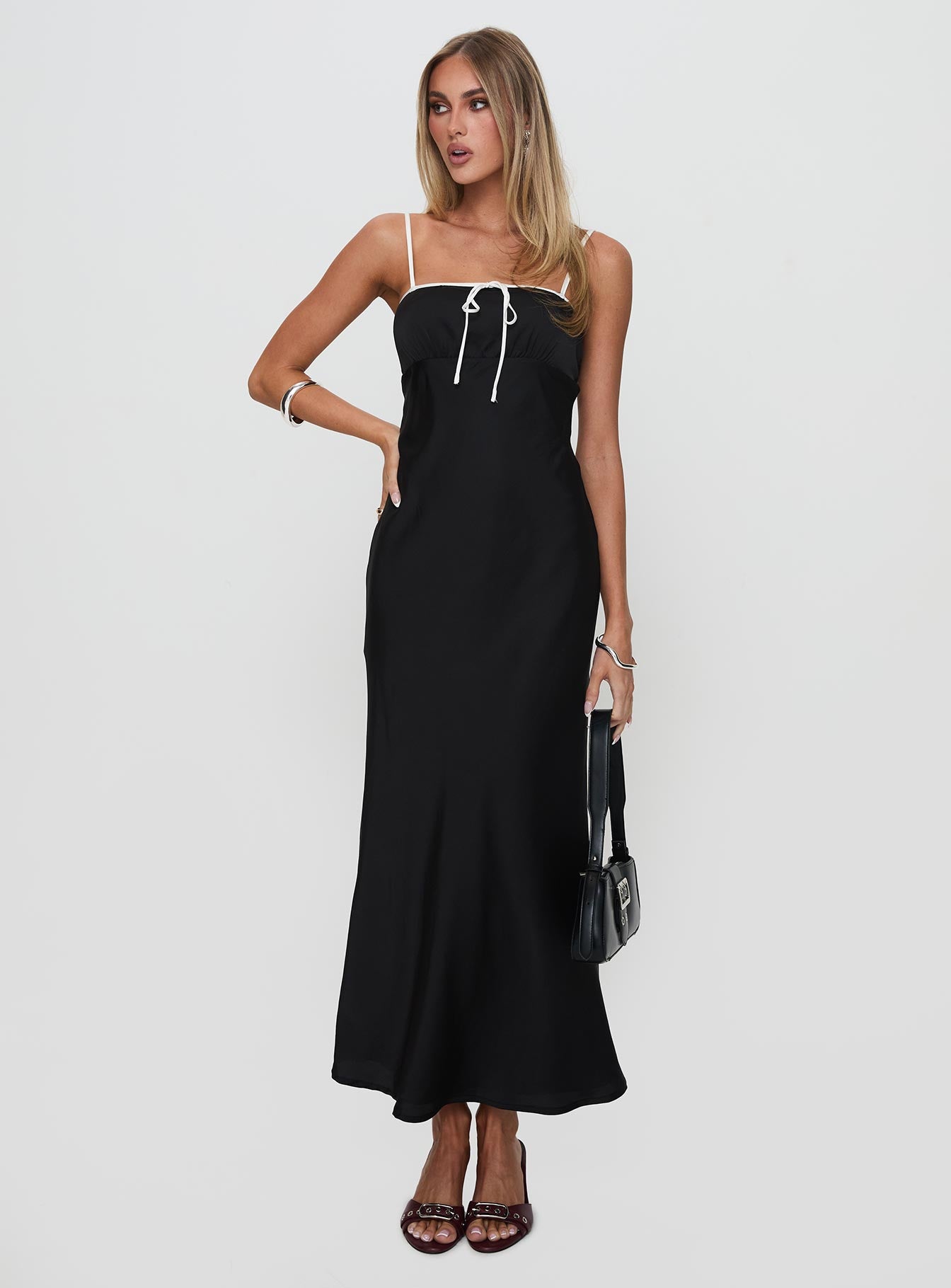 Vasiliki Maxi Dress Black / White、mySite、solidvoid