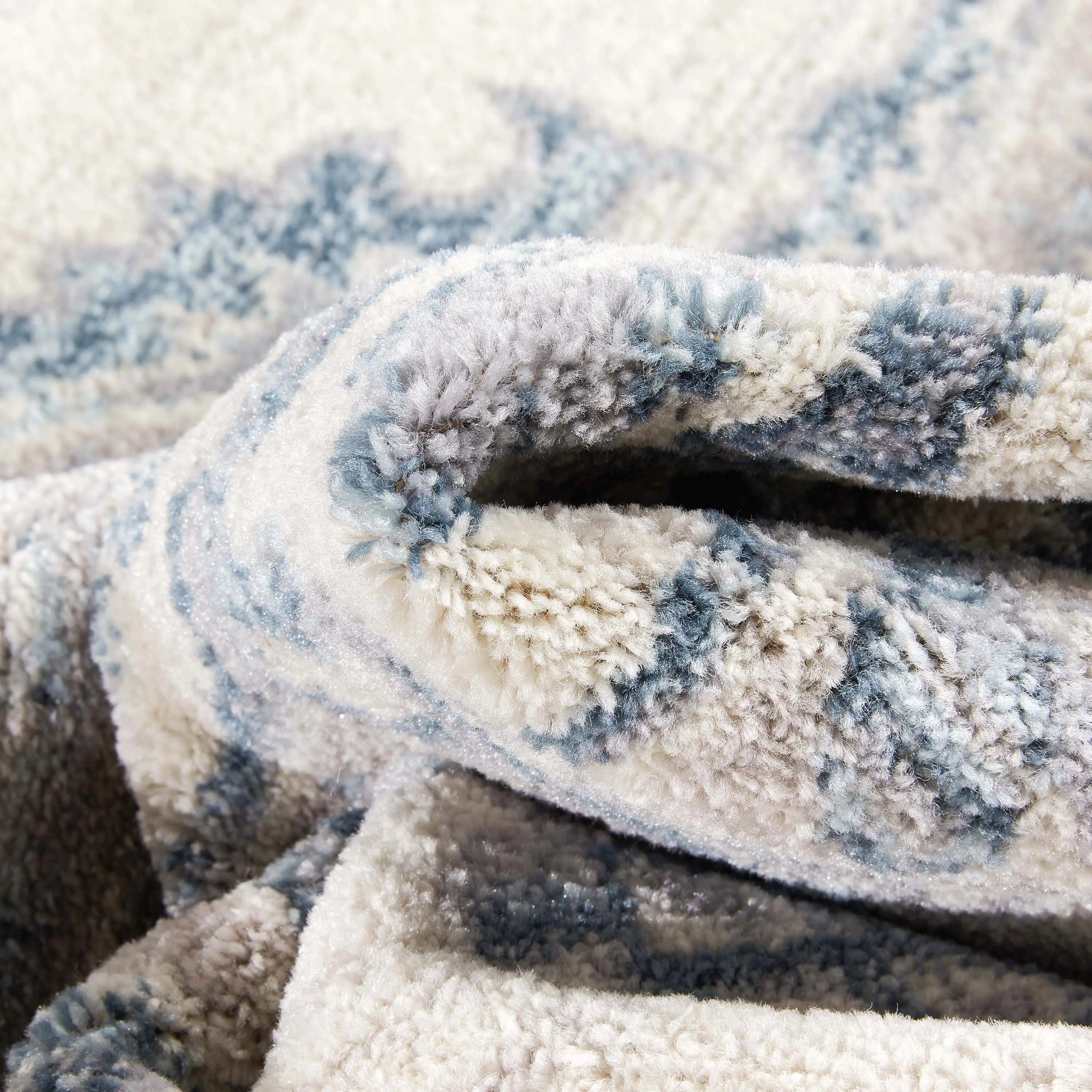 Branna Vintage Persian Blue Rug、mySite、gigharbornorthrealestate