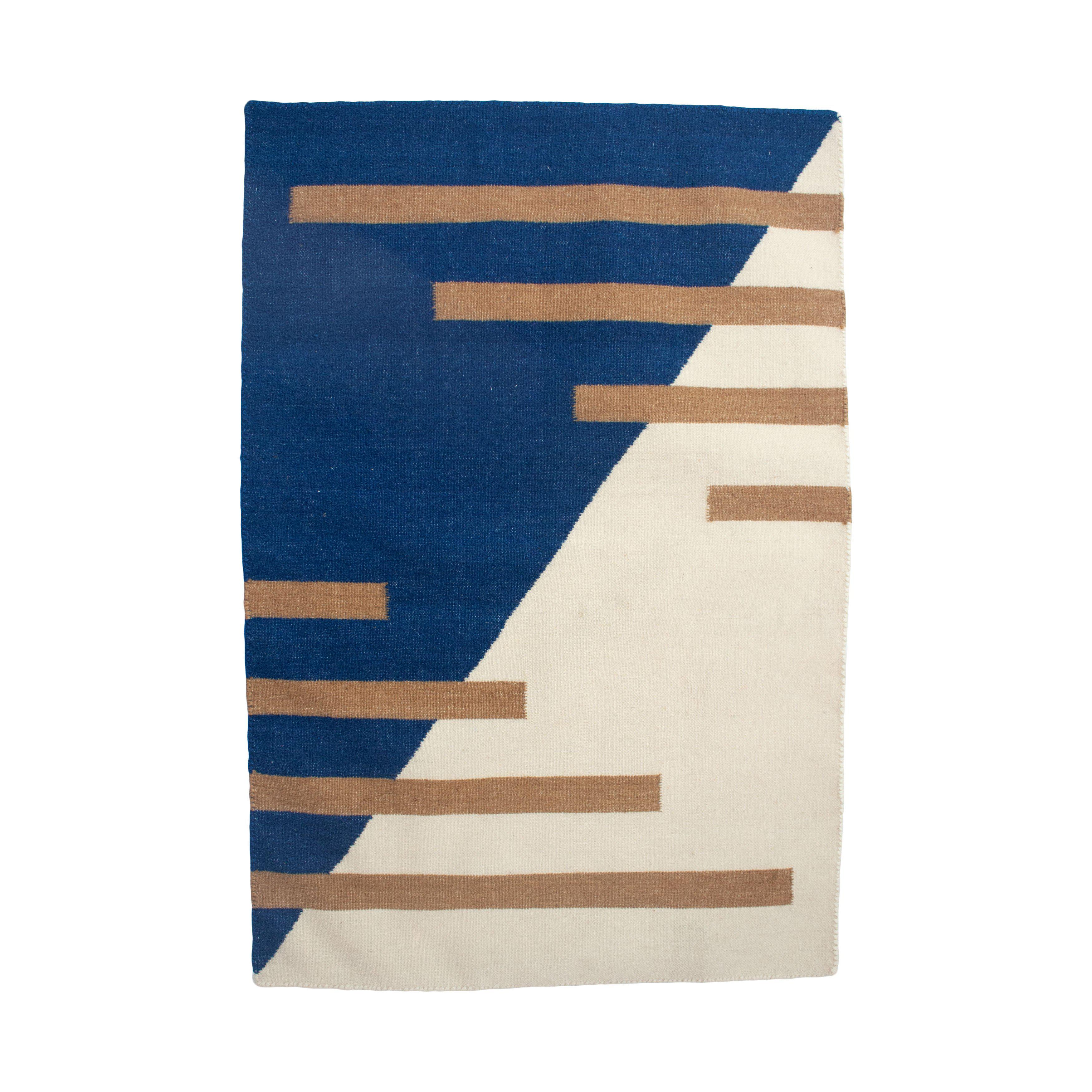 Luna Stripes Rug Blue、mySite、gigharbornorthrealestate