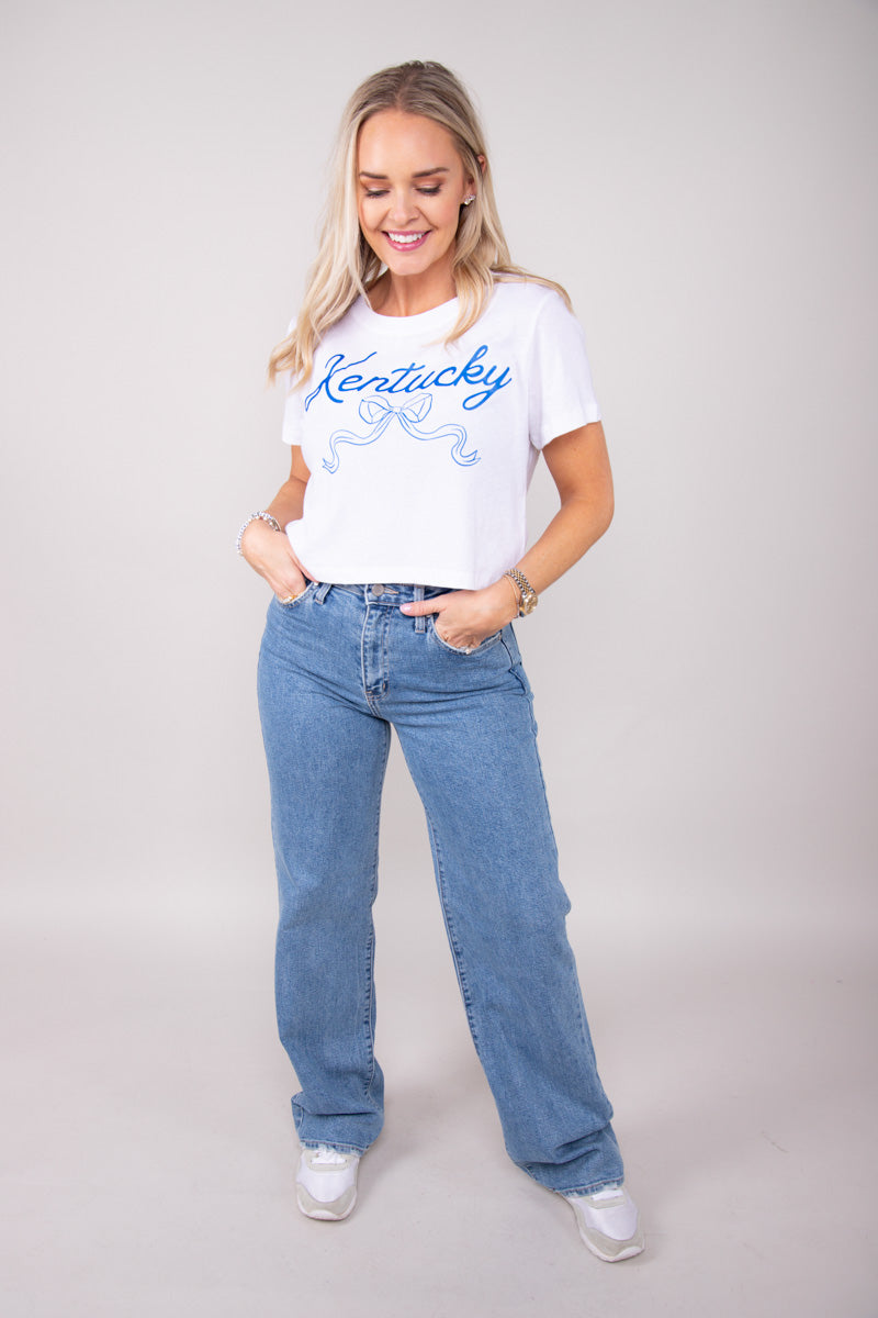 Kentucky Blue Ribbon Cropped Boxy Tee、mySite、hinf8tx79