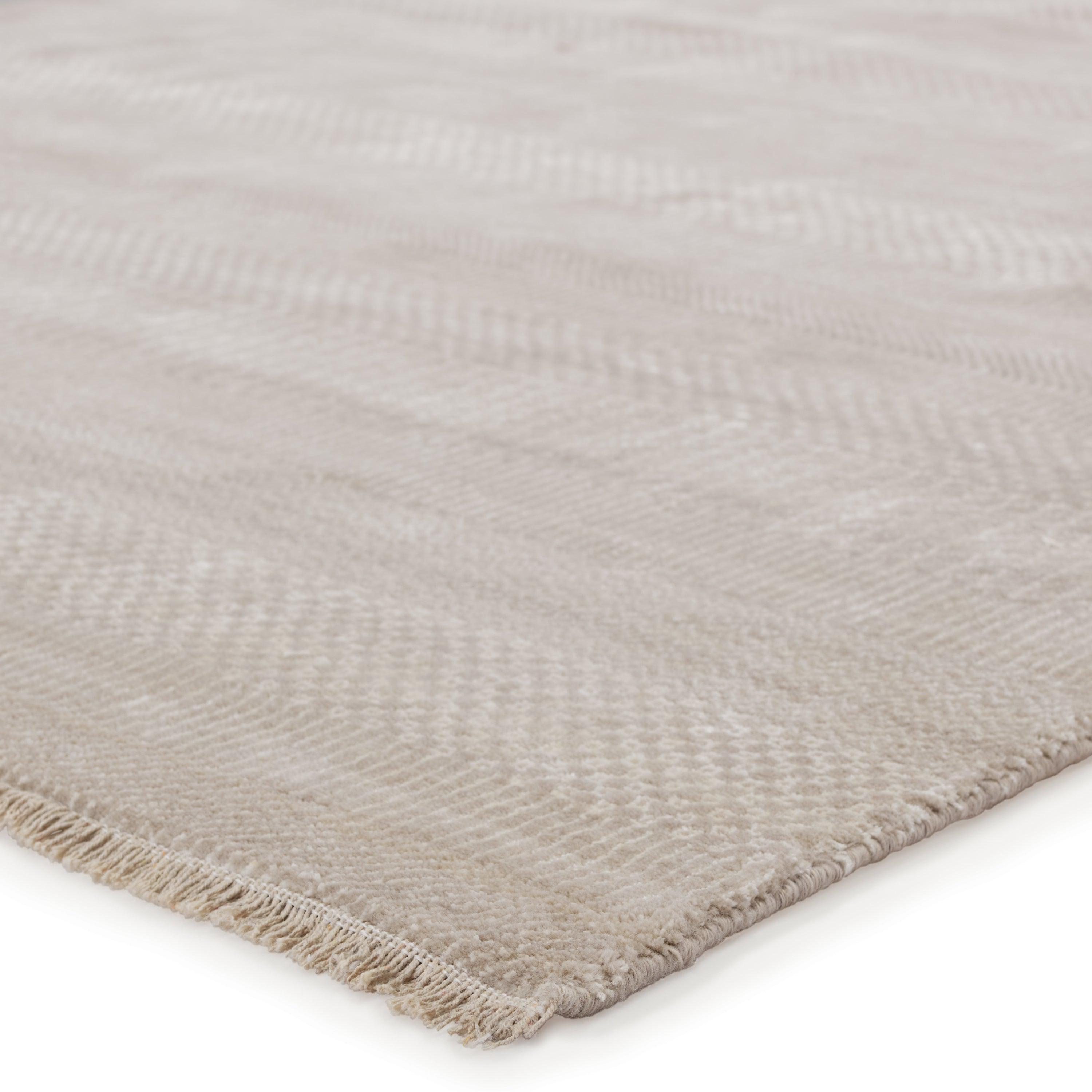 Adler Tribal Light Gray Ivory Area Rug、mySite、gigharbornorthrealestate
