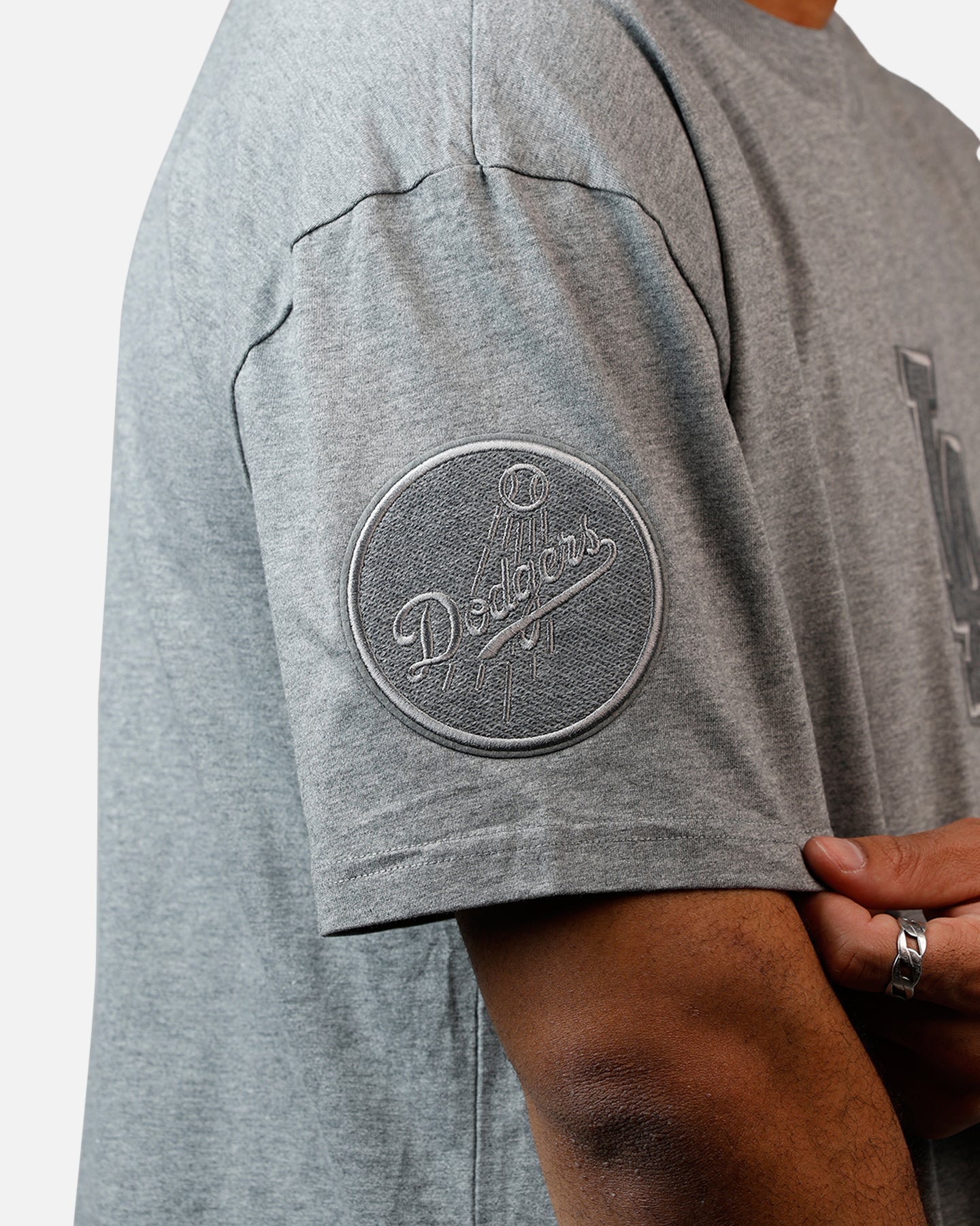 Pro Standard Los Angeles Dodgers Reverse French Terry T-Shirt Grey、mySite、zt4zffjzw