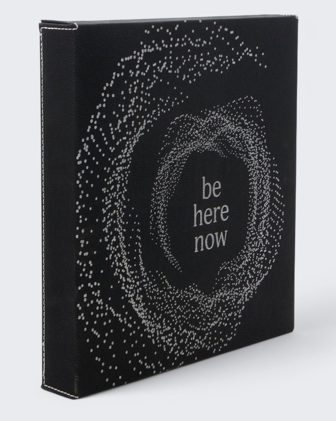 Be Here Now Leatherette Black and Silver Inspirational Wall Hanging、mySite、topwebapps
