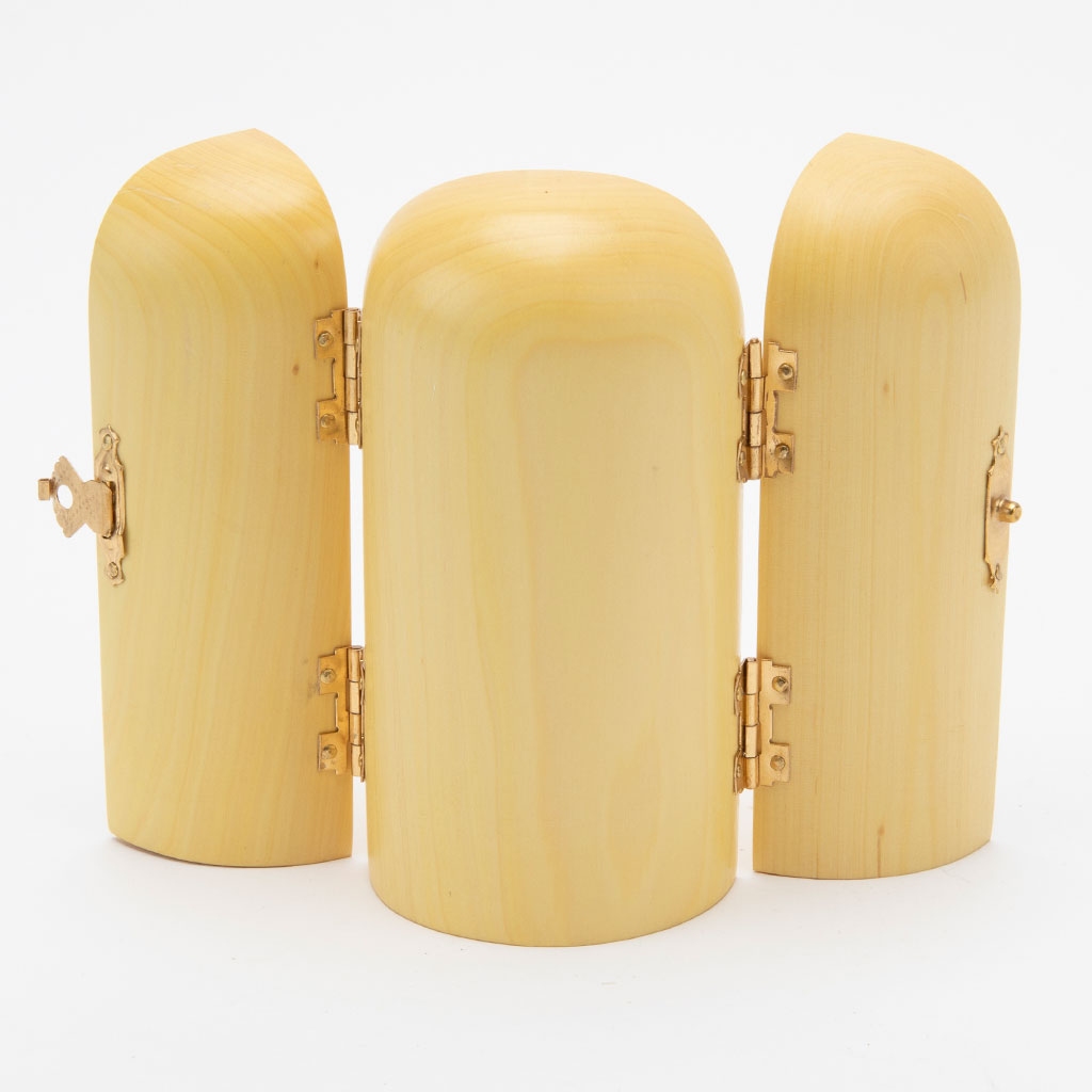 Trifold Portable Buddhist Shrine - Buddha, Quan Yin, & Tara、mySite、topwebapps