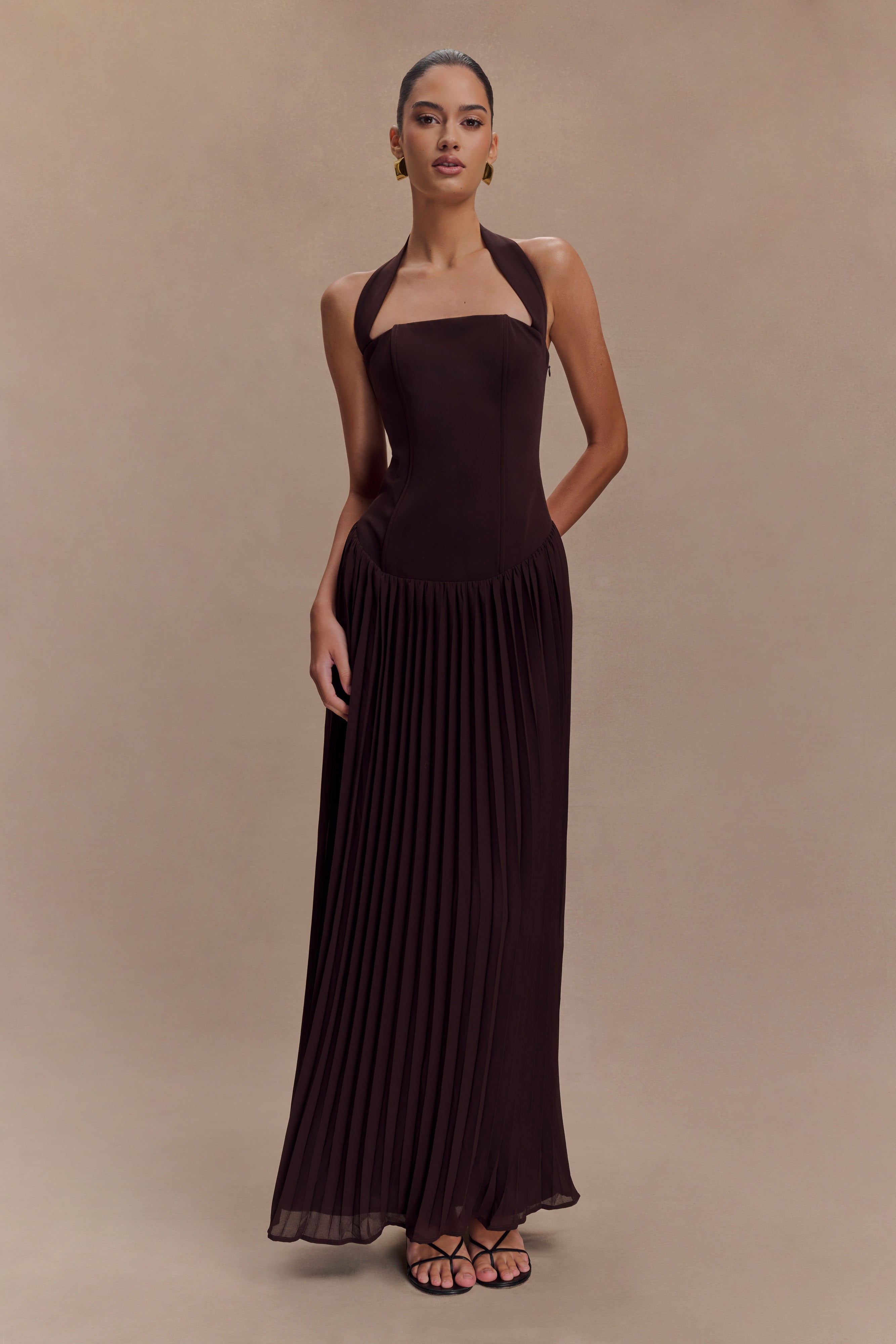 Stacie Pleated Halter Maxi Dress - Cacao、mySite、solidvoid