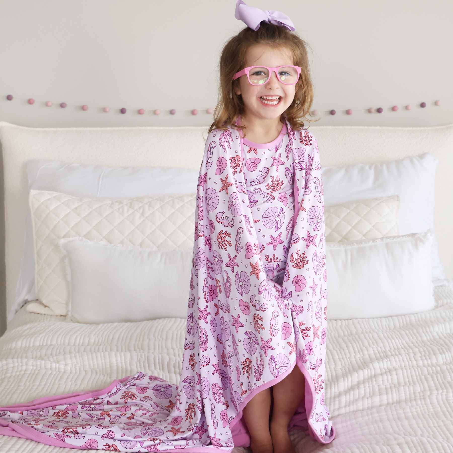  Tiny Tides Double Sided Bamboo Blanket | Pink、mySite、layawaytickets