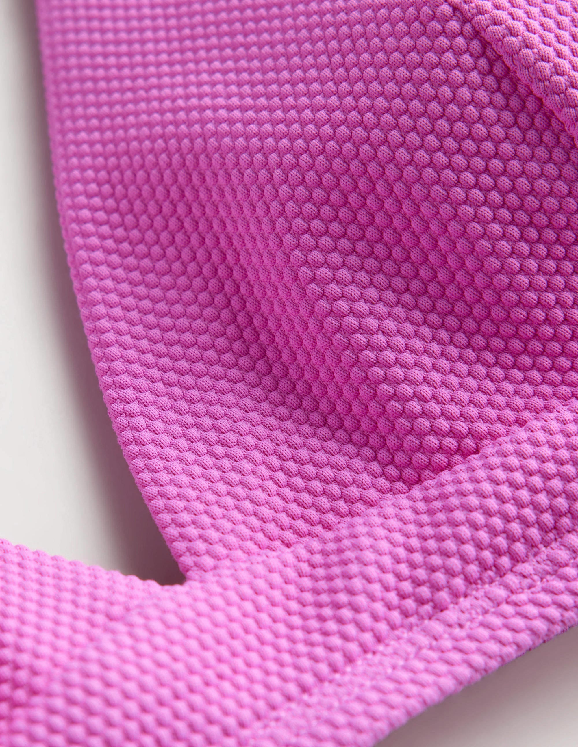  Arezzo V-neck Bikini Top-Amazing Pink Texture、mySite、ashleygrahame