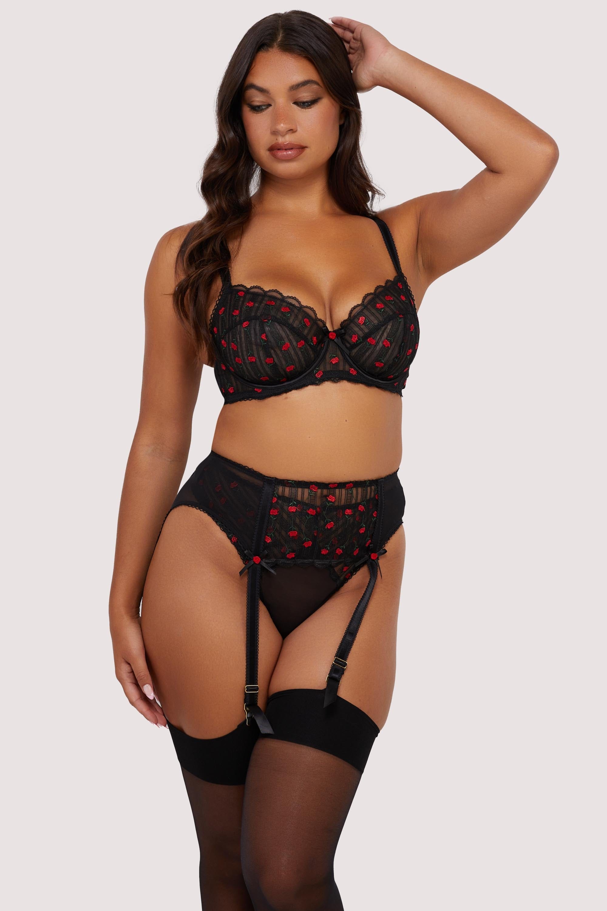 Elodie Black and Red Rosebud Embroidery Suspender Belt、mySite、bengalsvssteelers