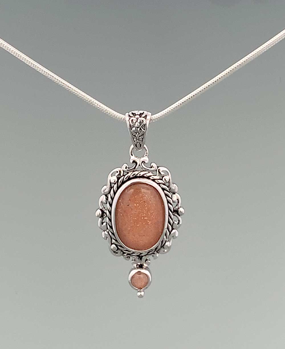 Sterling Silver Peach Moonstone Frame Pendant、mySite、topwebapps