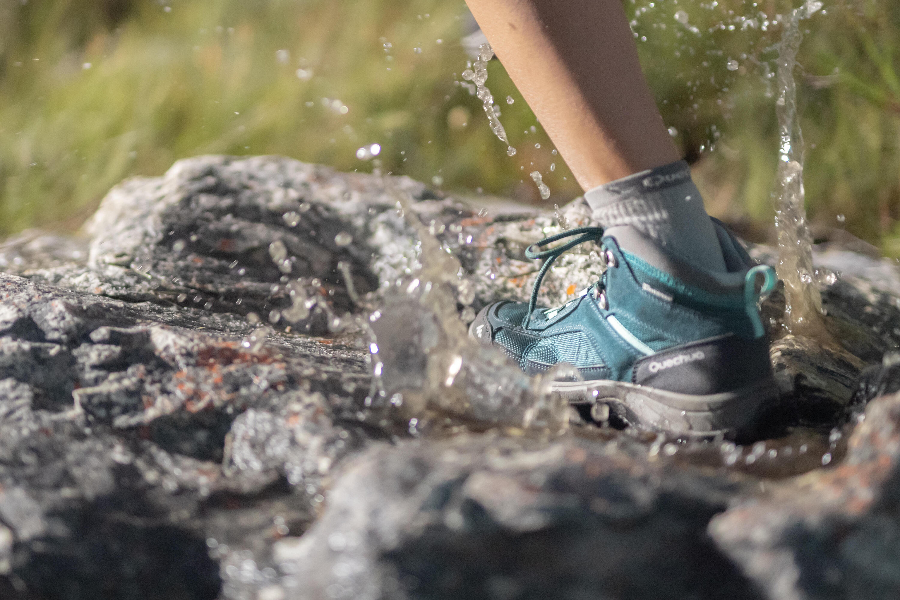 Quechua Women's MH100 Waterproof Mid Hiking Shoes、mySite、neckold