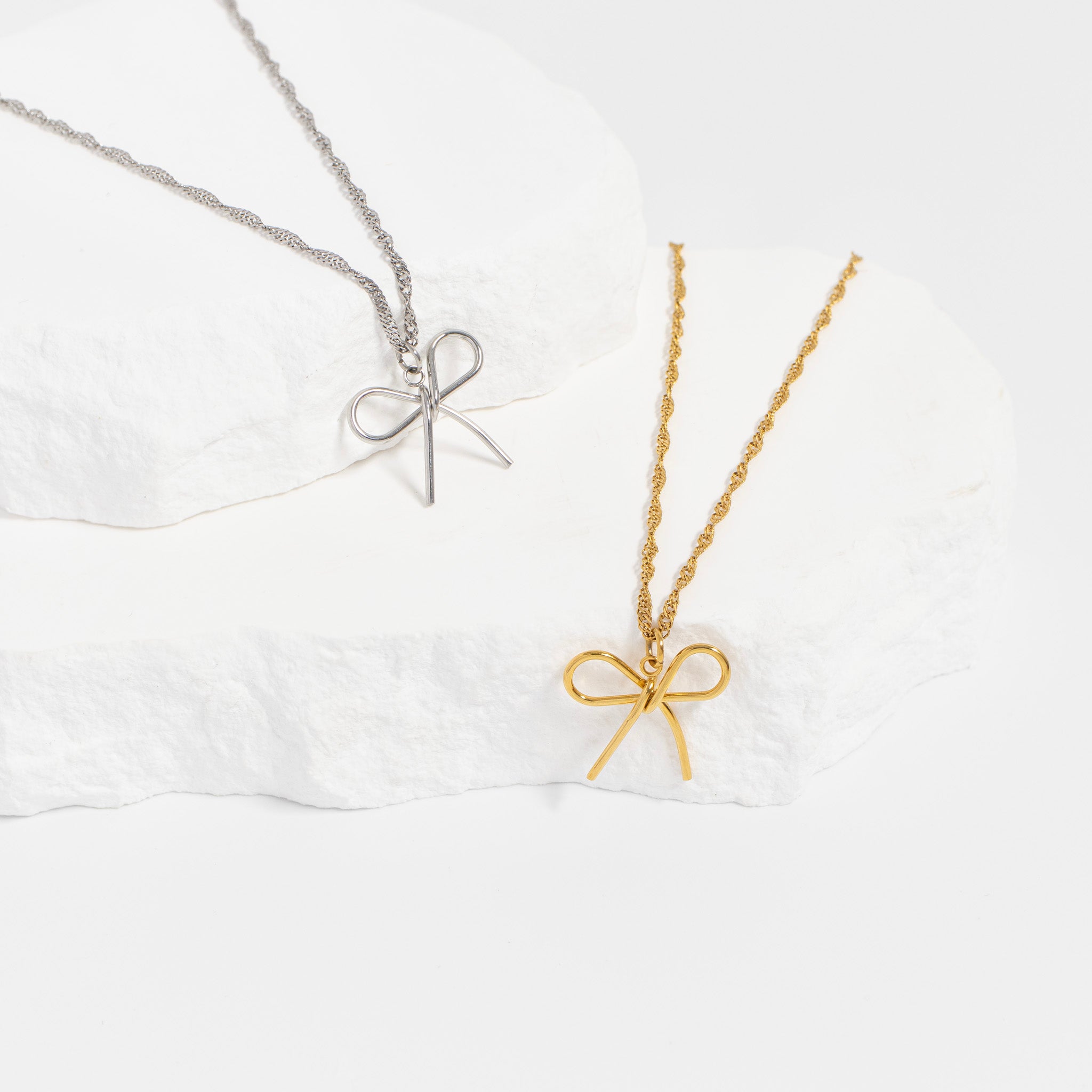 18K Gold PVD Stainless Steel Thin Bow Charm / PDL0292、mySite、dreamappss