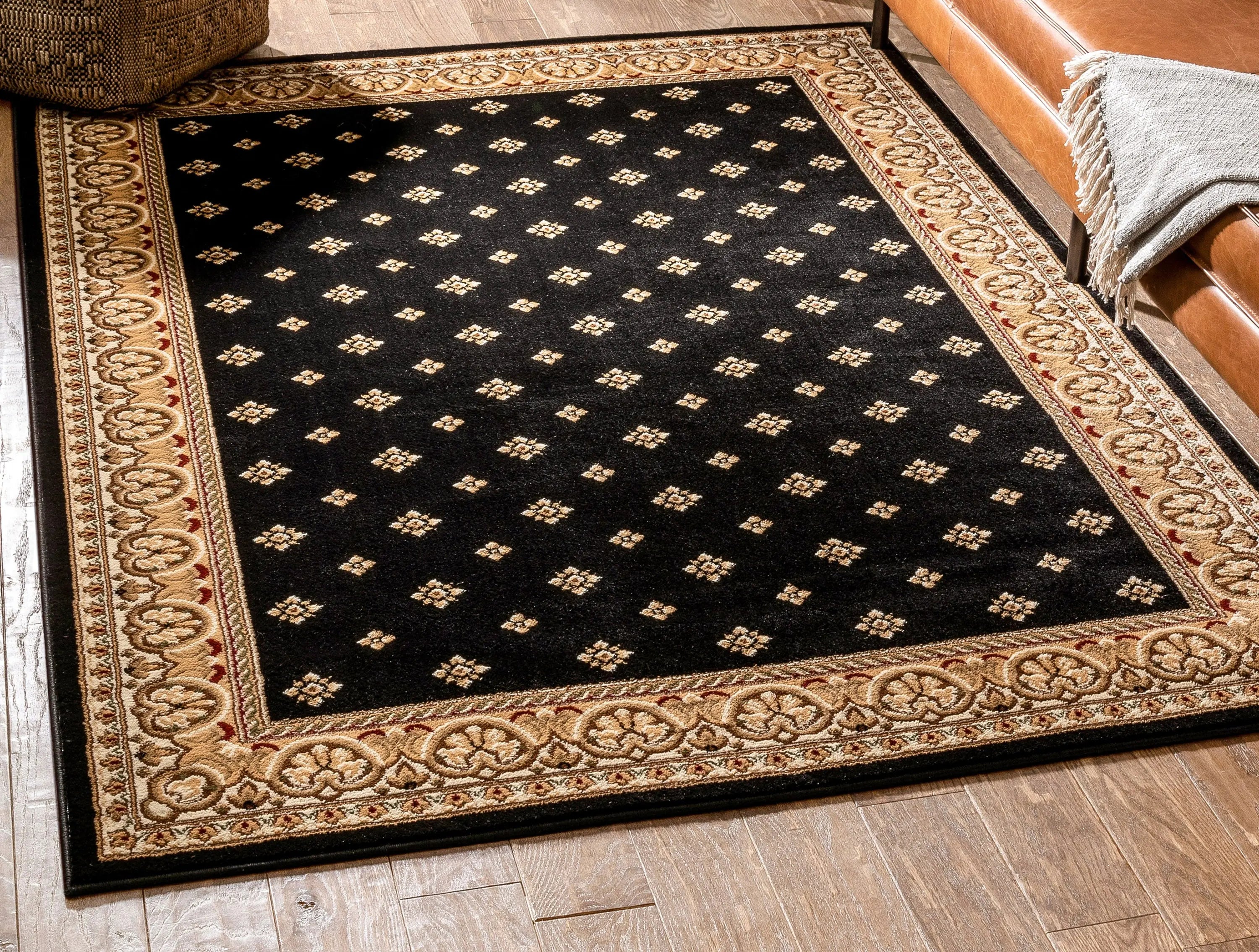 Hudson Terrace Black Traditional Rug、mySite、gigharbornorthrealestate