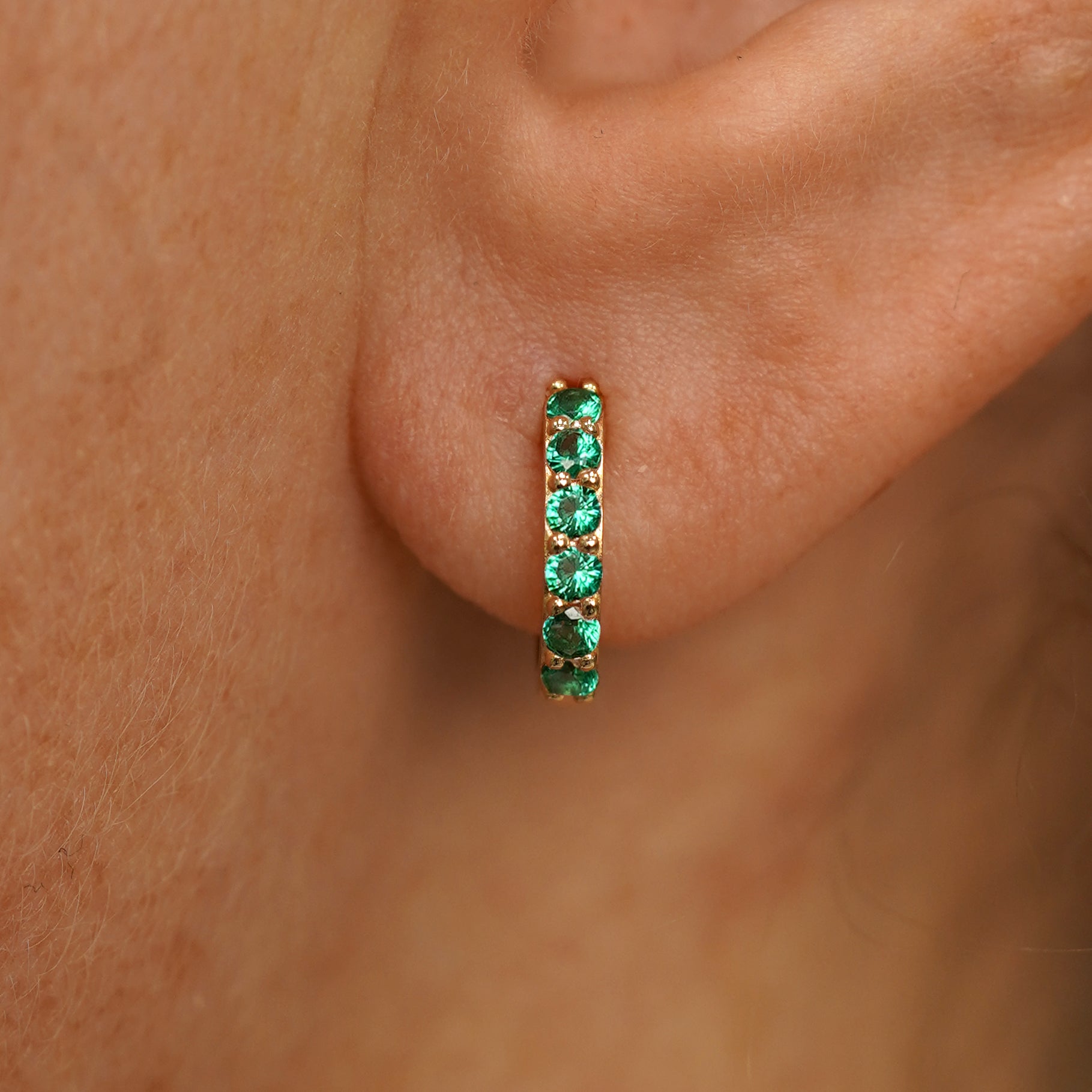 Emerald Huggie Hoop、mySite、hinf8tx79