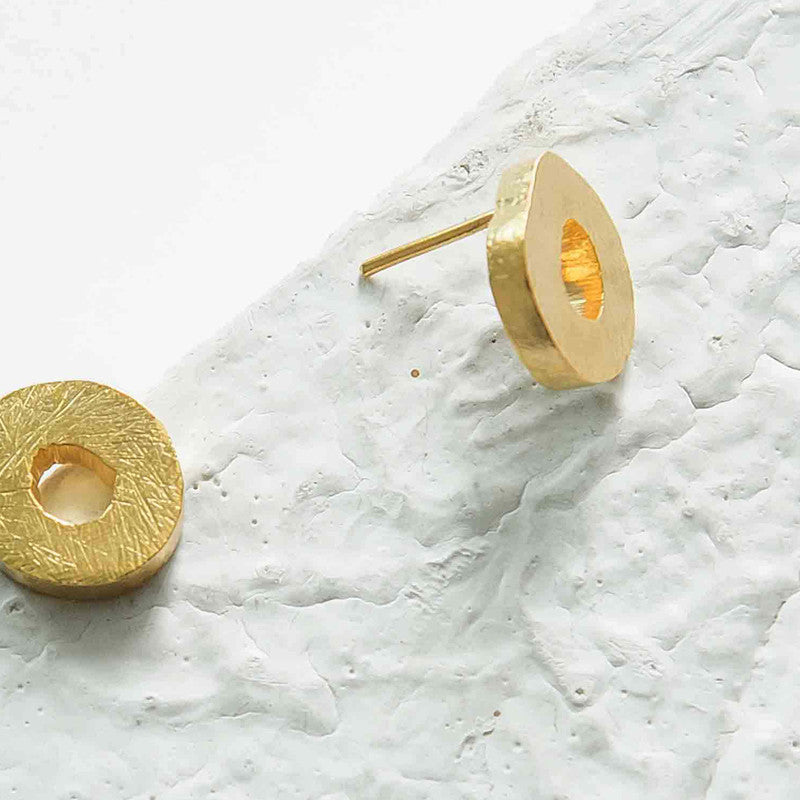 Brass Gorria Earrings | Stud、mySite、camillekostekn