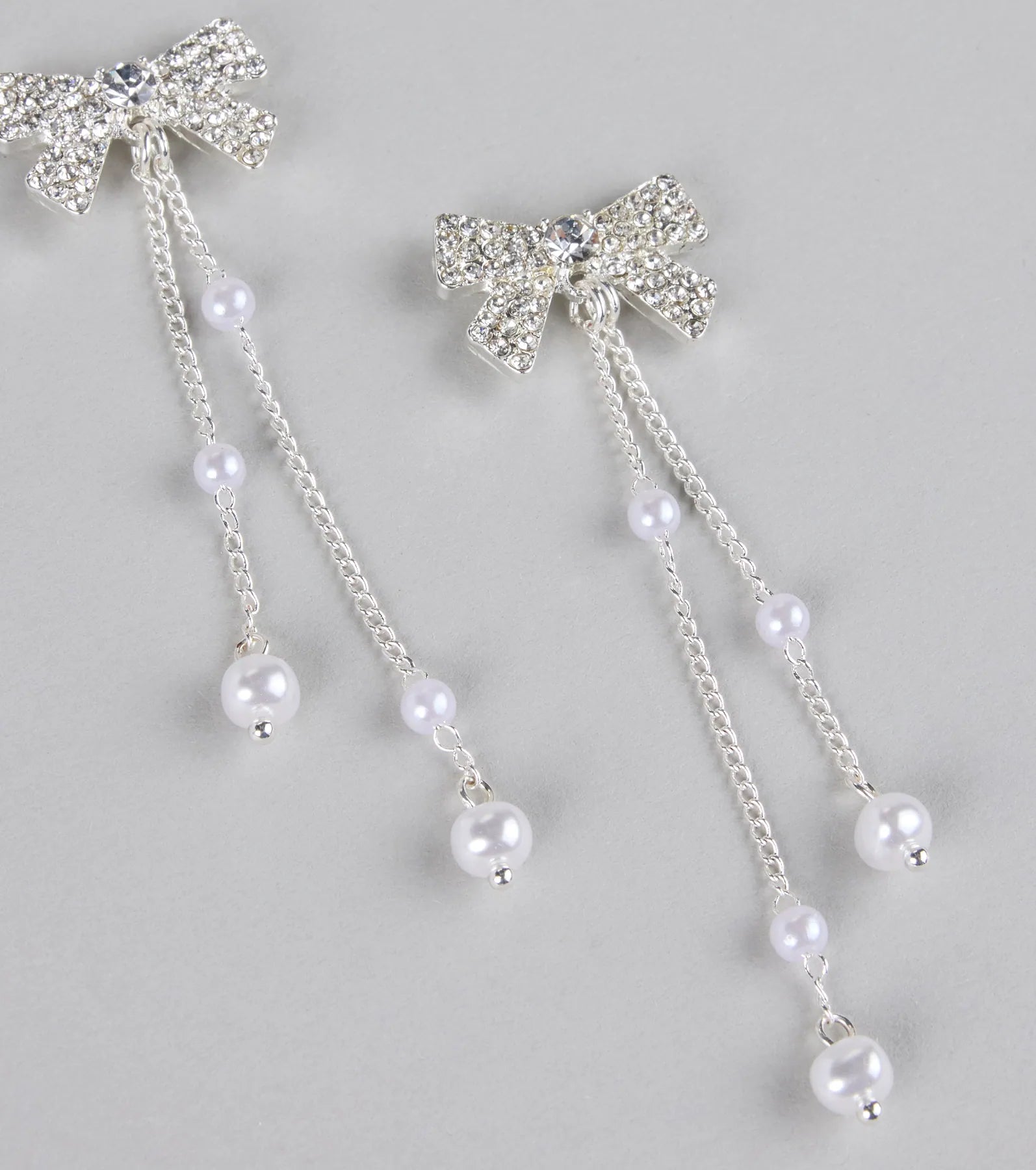  Darling Drama Rhinestone Bow Pearl Drop Earrings、mySite、justintrudeaud