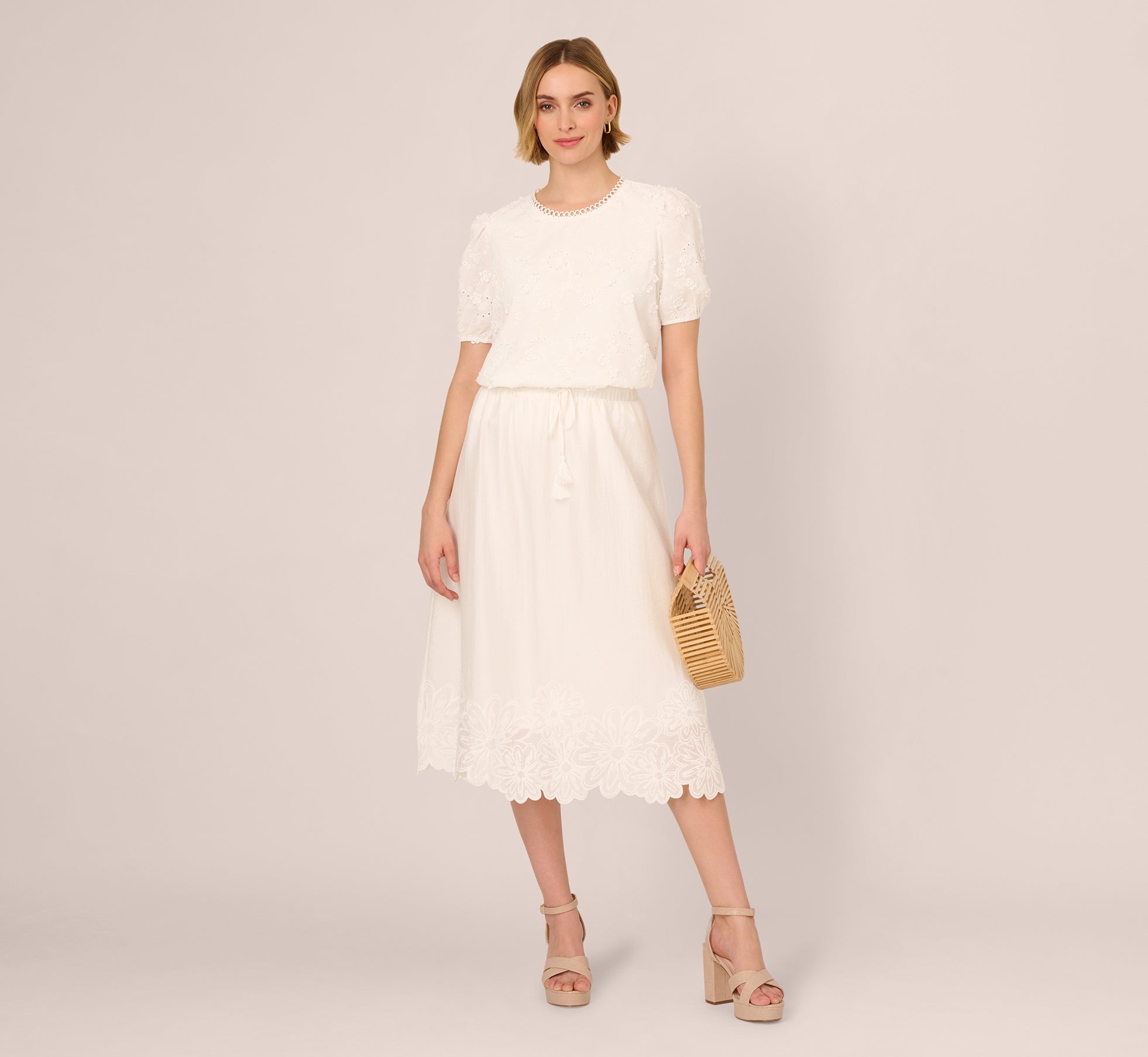 Short Sleeve 3D Eyelet Top In White、mySite、solidvoid