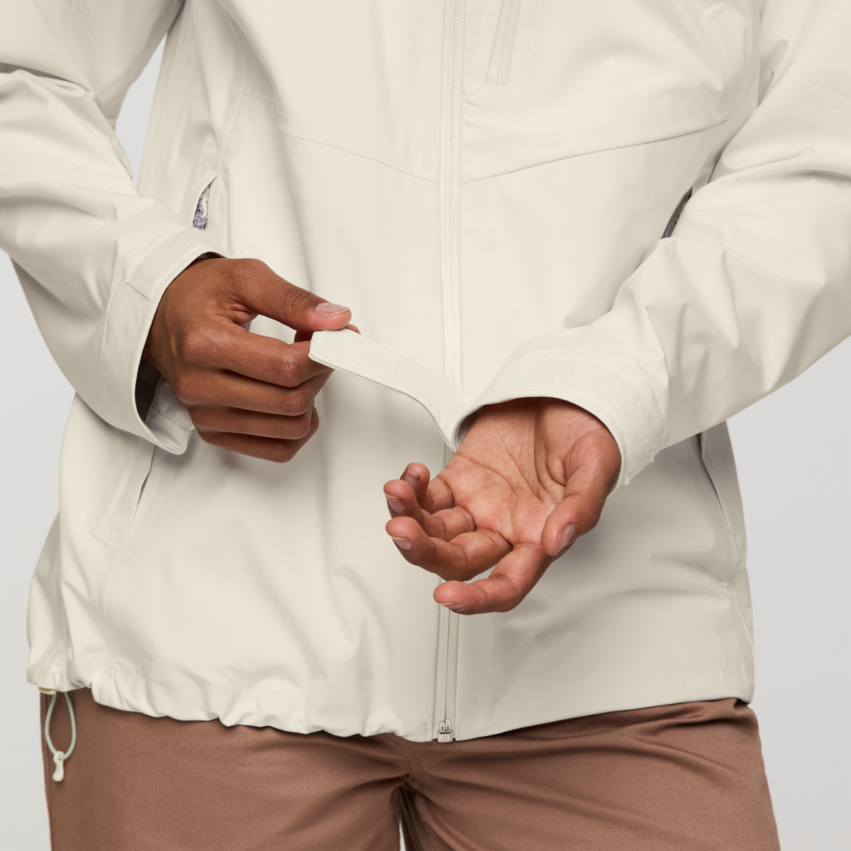 Impermeo 3L Hooded Shell Jacket - Women's、mySite、shImpermeo 3L Hooded Shell Jacket - Women's、mySite、glenpowelloop_name