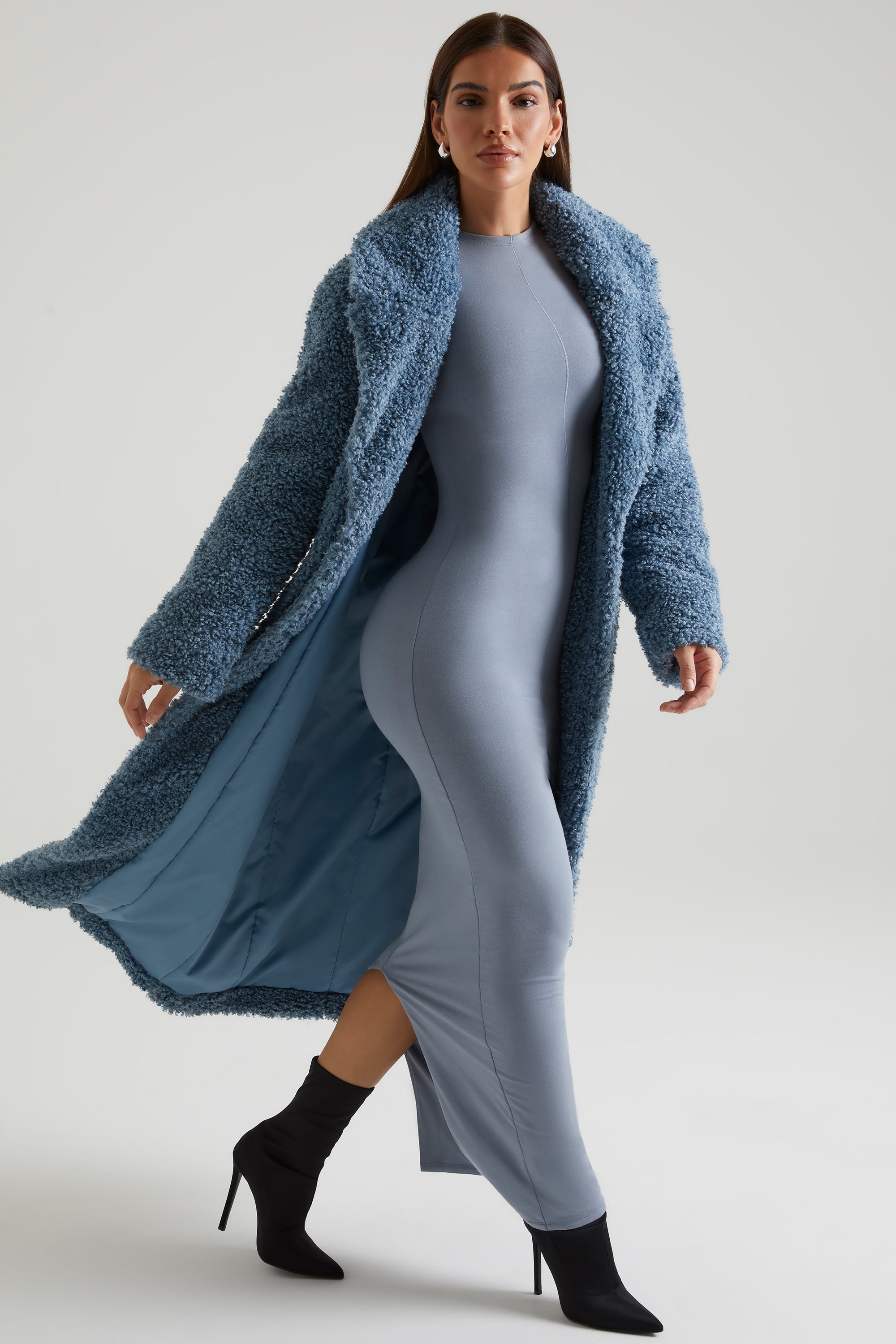 Long Shearling Coat in Blue、mySite、solidvoid