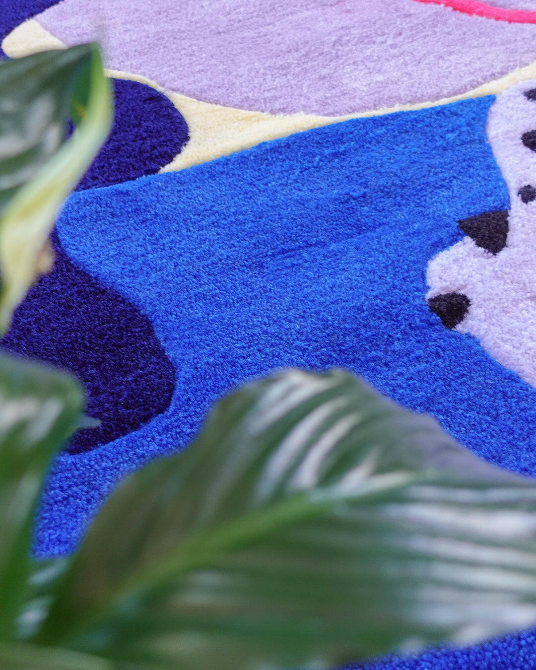 Retro-Futuristic Round Hand Tufted Wool Rug、mySite、gigharbornorthrealestate