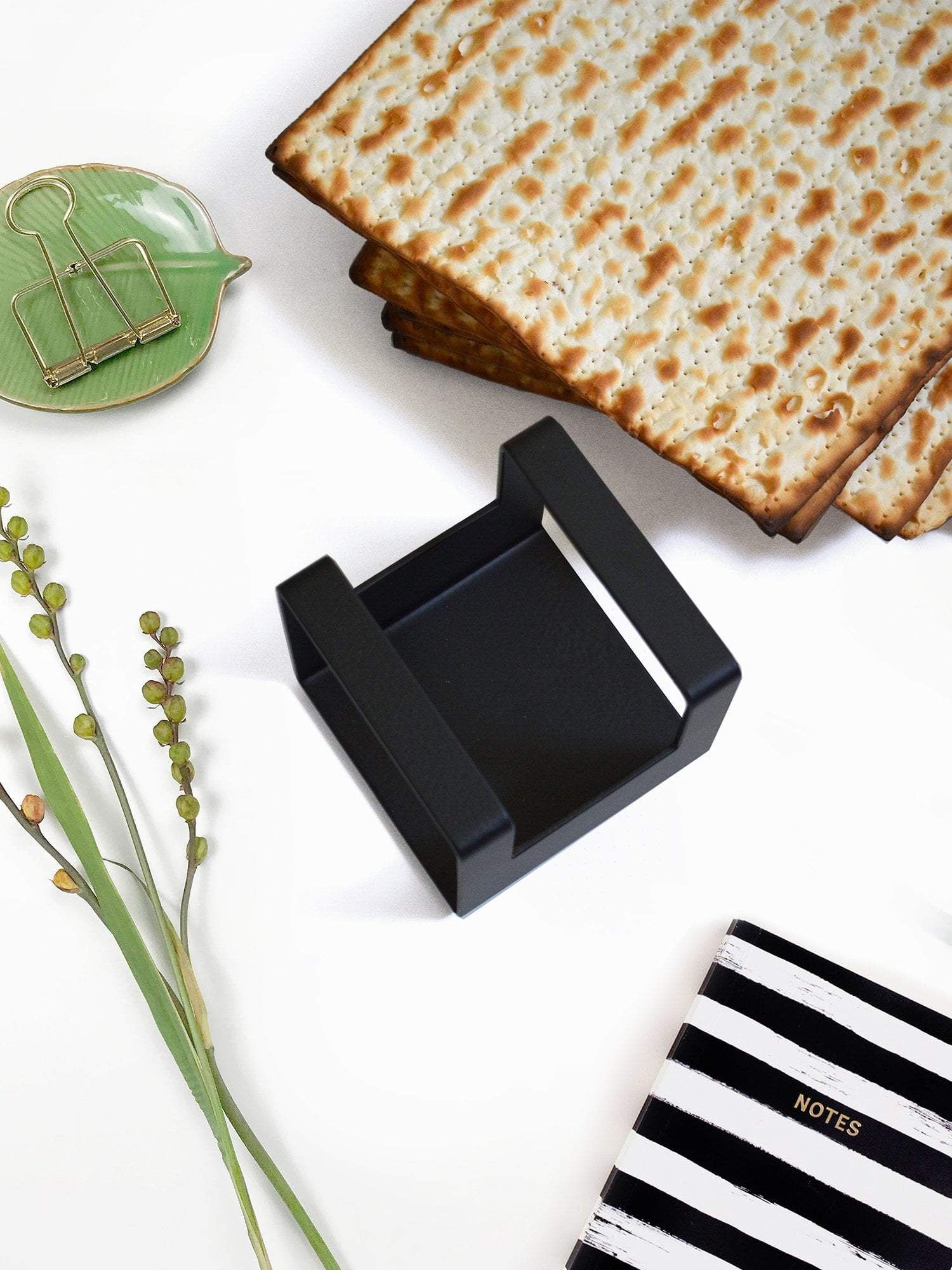 Cube Modern Minimalist Matzah Holder、mySite、topwebapps