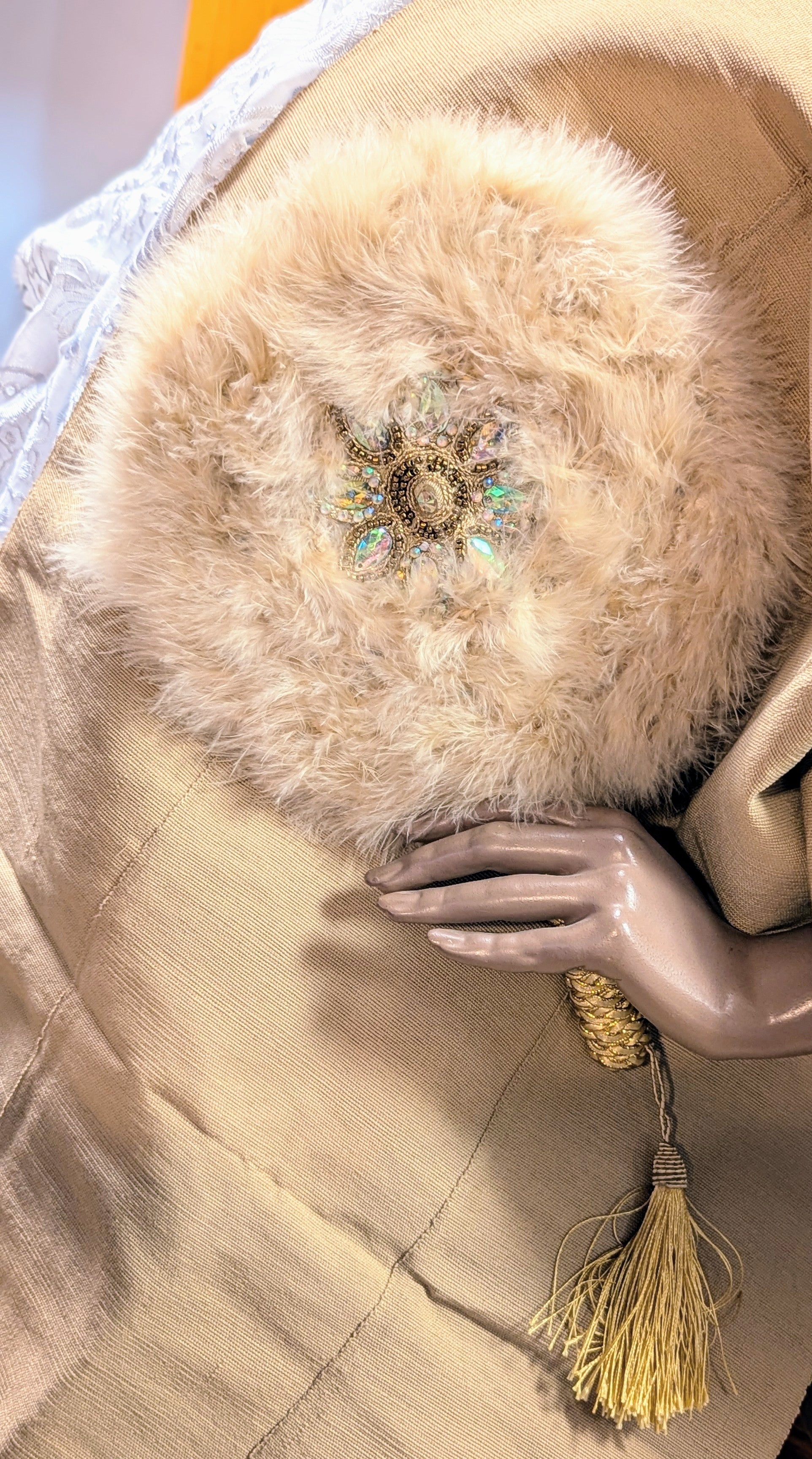 Dupsie's Safari Starlight African Feather Fan DPAFFAT51、mySite、solidvoid