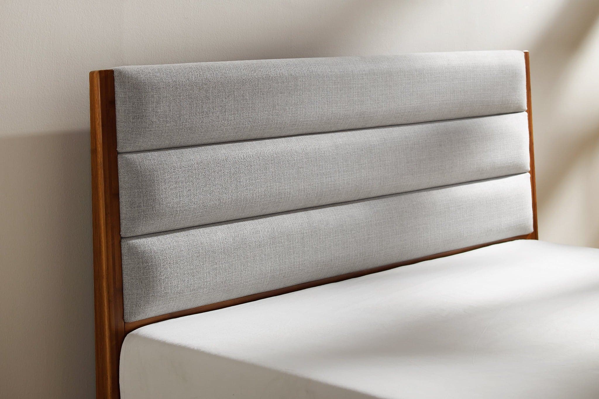 Mercury Upholstered Platform Bed、mySite、neckold