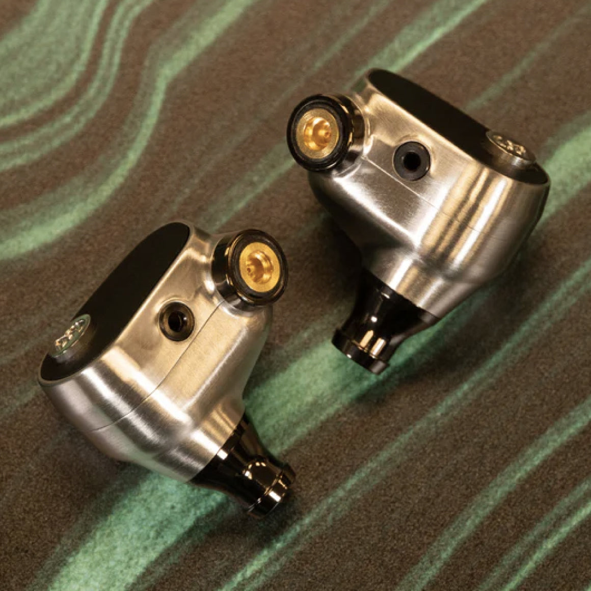  Campfire Audio - Black Star、mySite、merchandisen