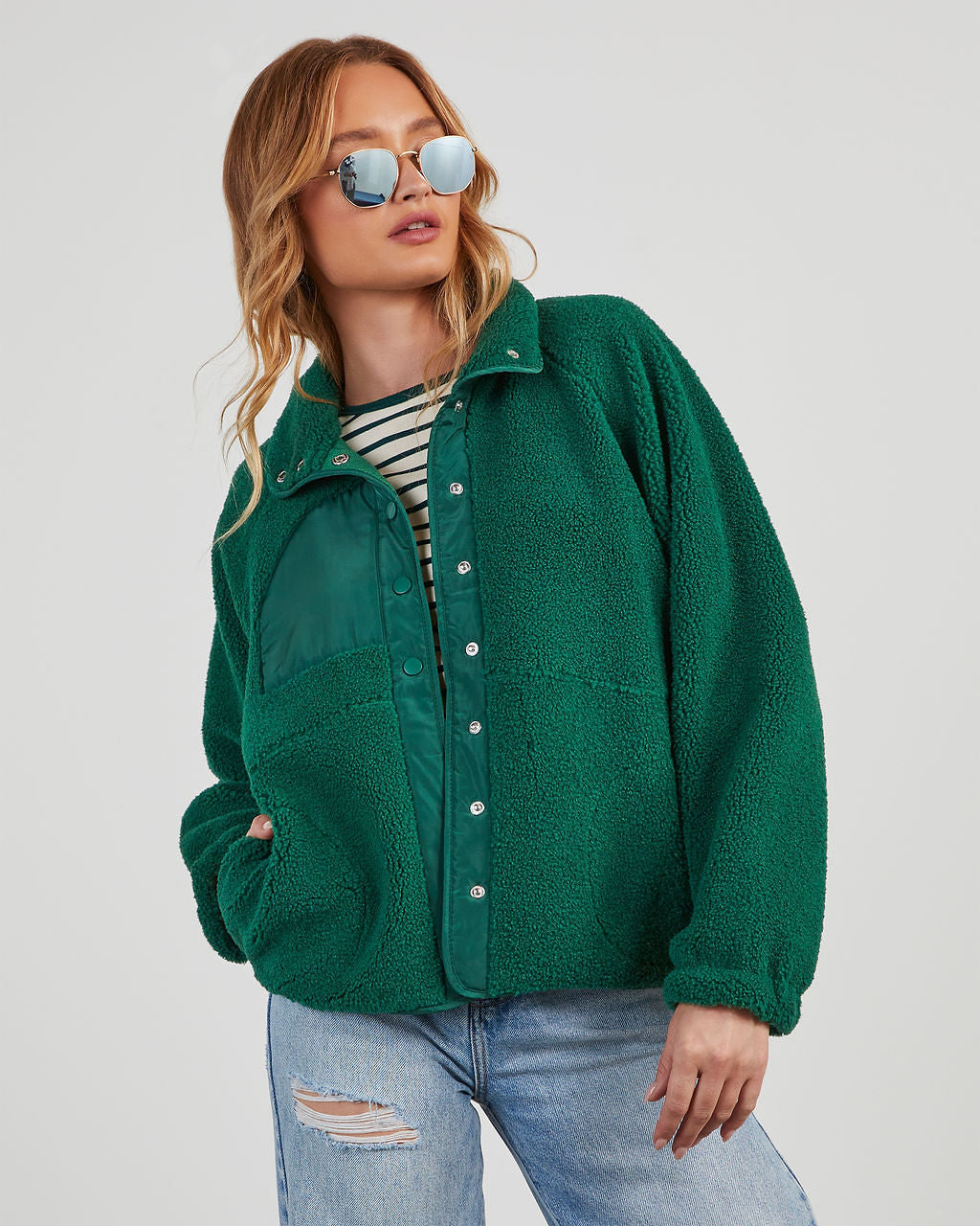 {product_title} - {shop_name}