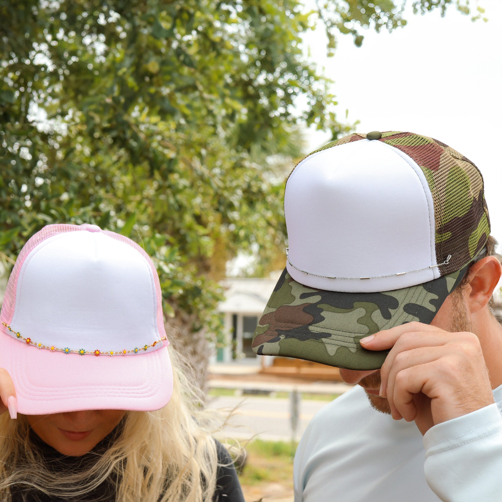 18K Gold PVD Stainless Steel Multi-Colored Daisy Trucker Hat Chain / CHN0037、mySite、dreamappss