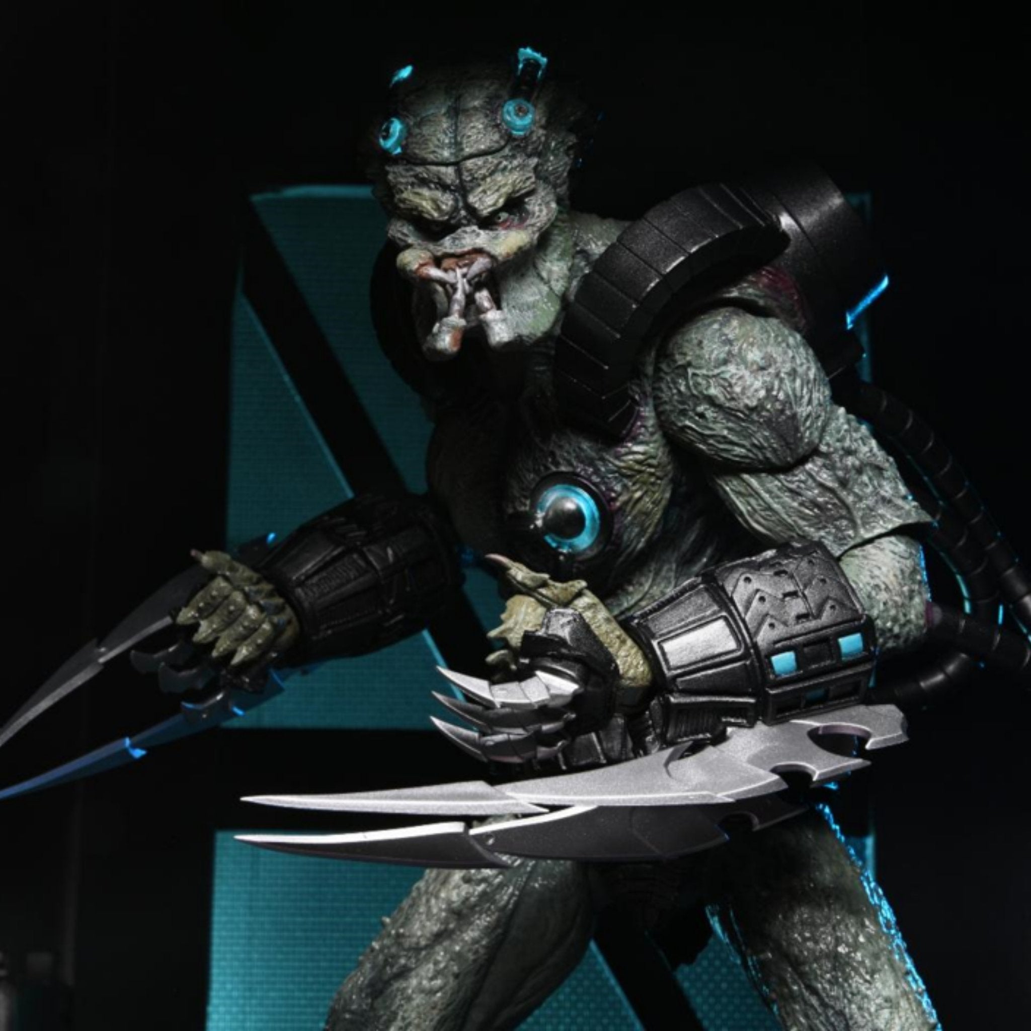 NECA Ultimate Predator: Concrete Jungle Deluxe Stone Heart、mySite、hgirdovlk