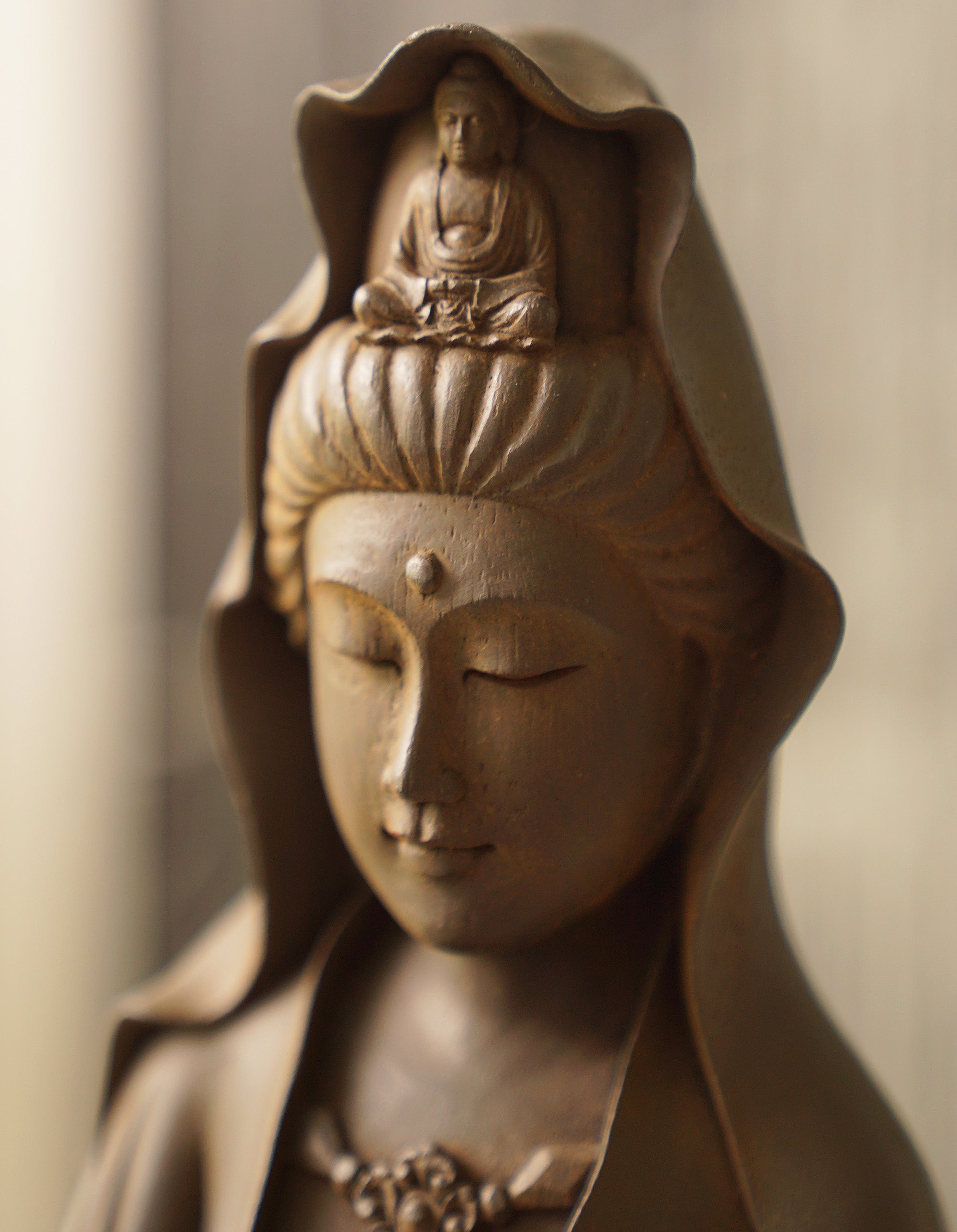 Kwan Yin Standing on Rocky Shores、mySite、topwebapps