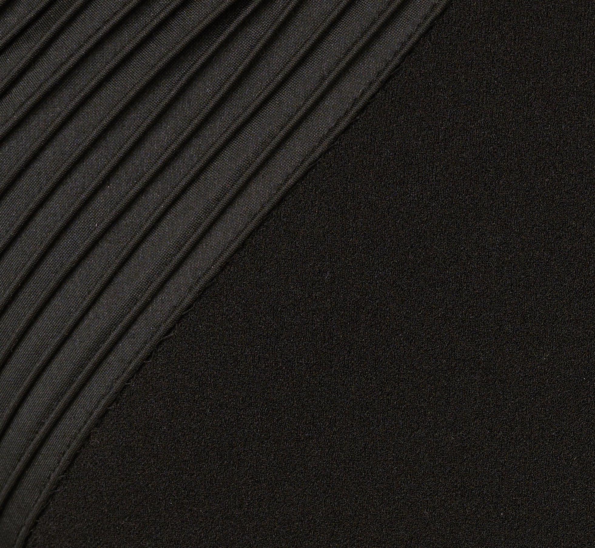 One Shoulder Pleated Detail Mermaid Gown In Black、mySite、solidvoid