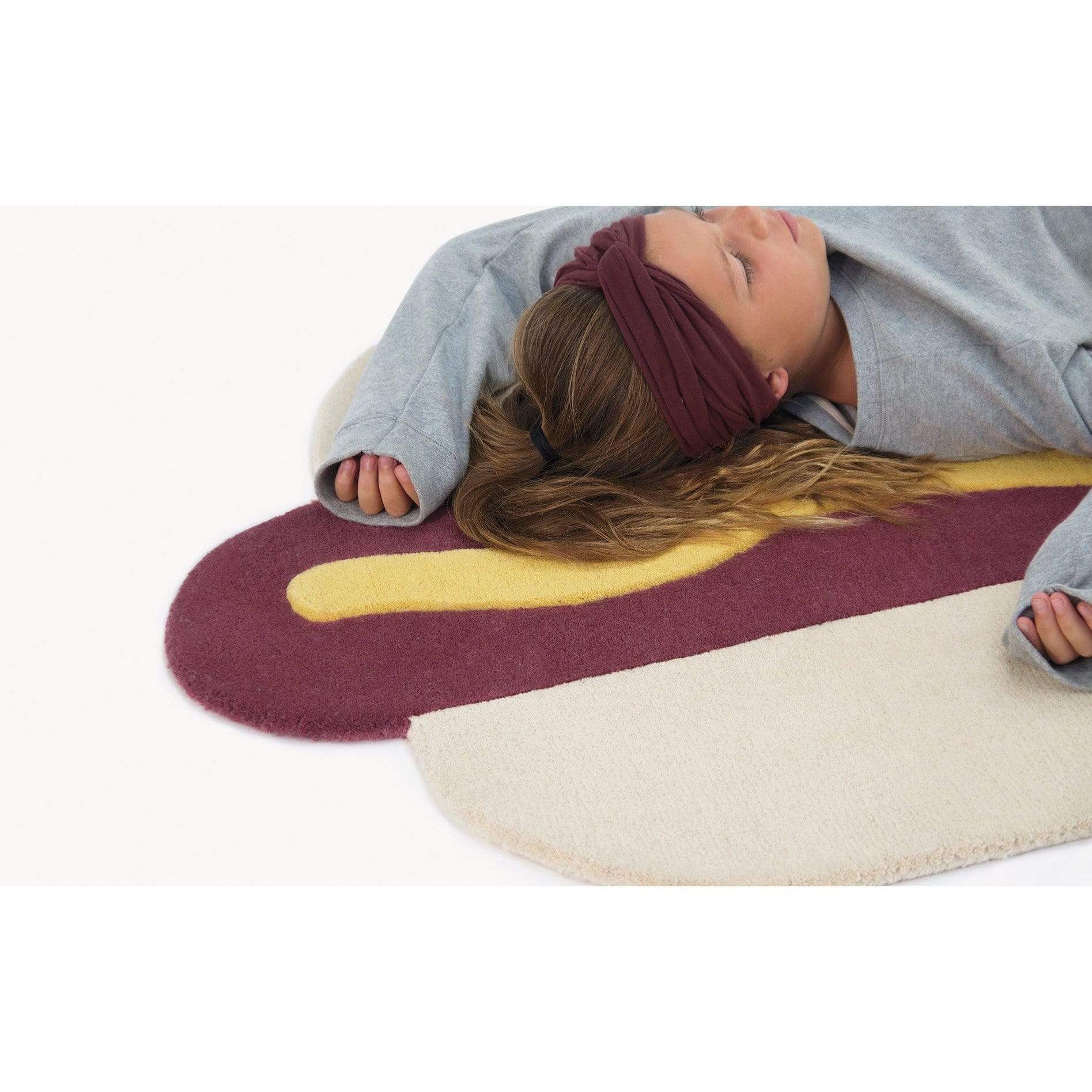 Hot Dog Area Rug、mySite、gigharbornorthrealestate