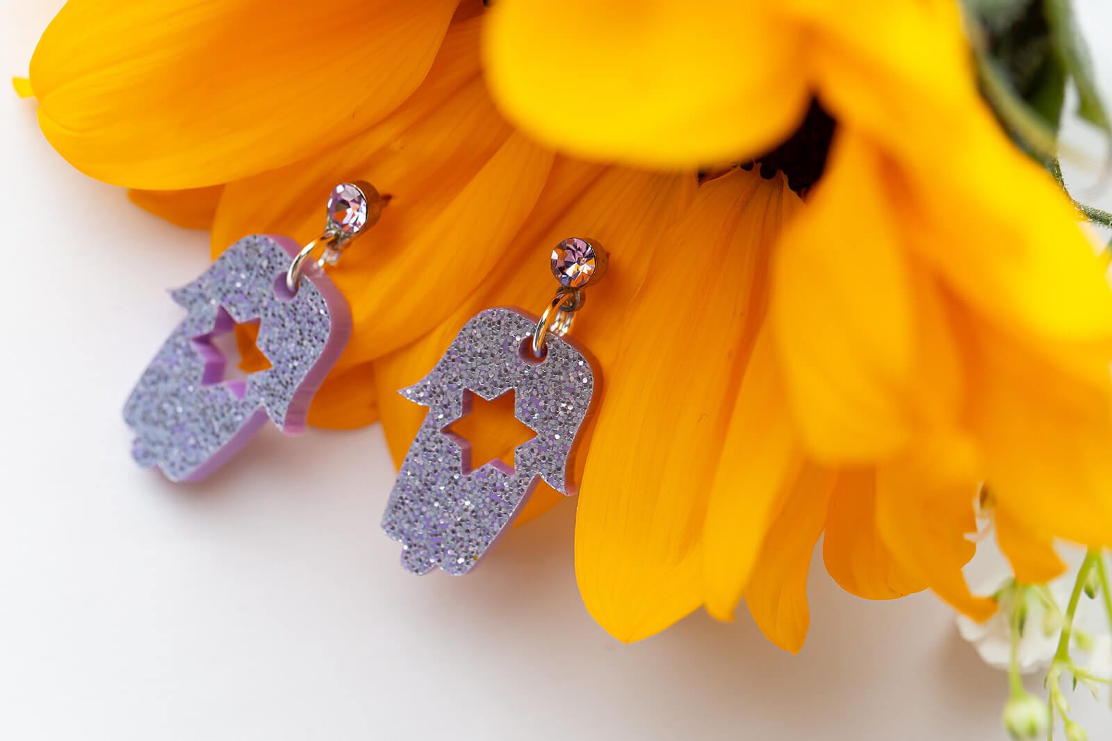 Lavender Bat Mitzvah Mini Hamsa Dangle Earrings、mySite、topwebapps