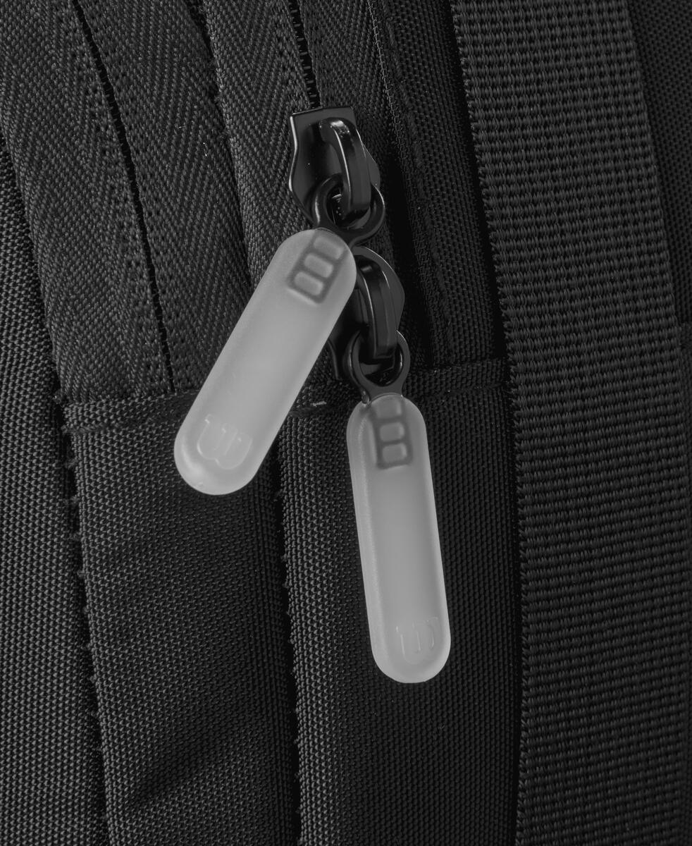 Wilson Noir Tour 12 Pack Racquet Bag