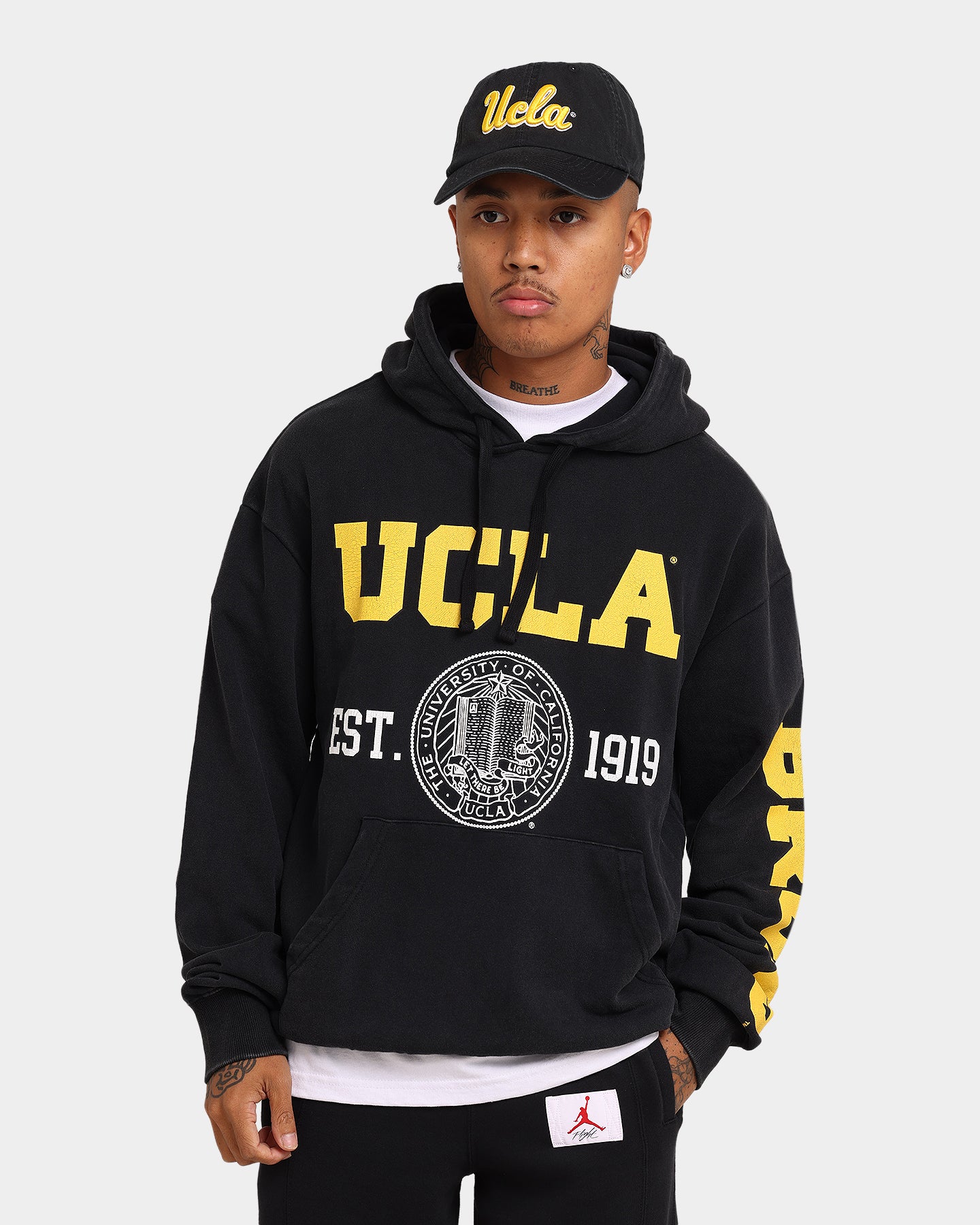 UCLA UCLA 1919 Shield Vintage Hoodie Washed Black、mySite、zt4zffjzw