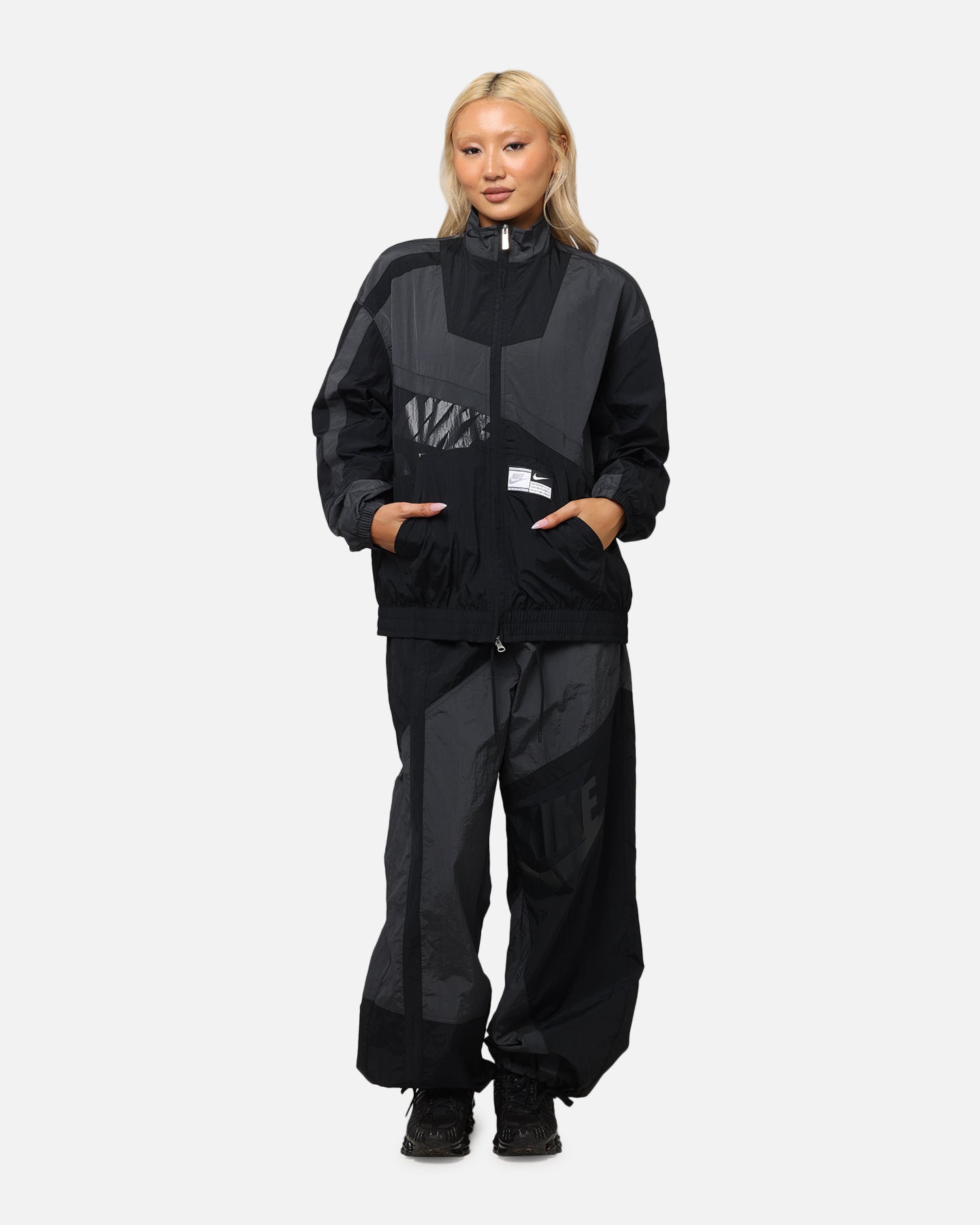 {product_title} - {shop_name}