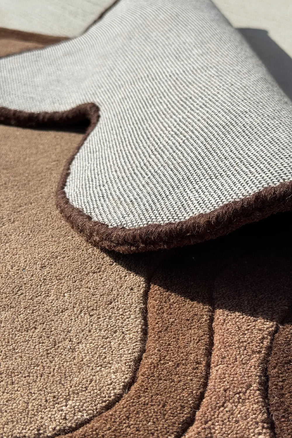 Puddle Organic Shaped Hand Tufted Wool Rug、mySite、gigharbornorthrealestate
