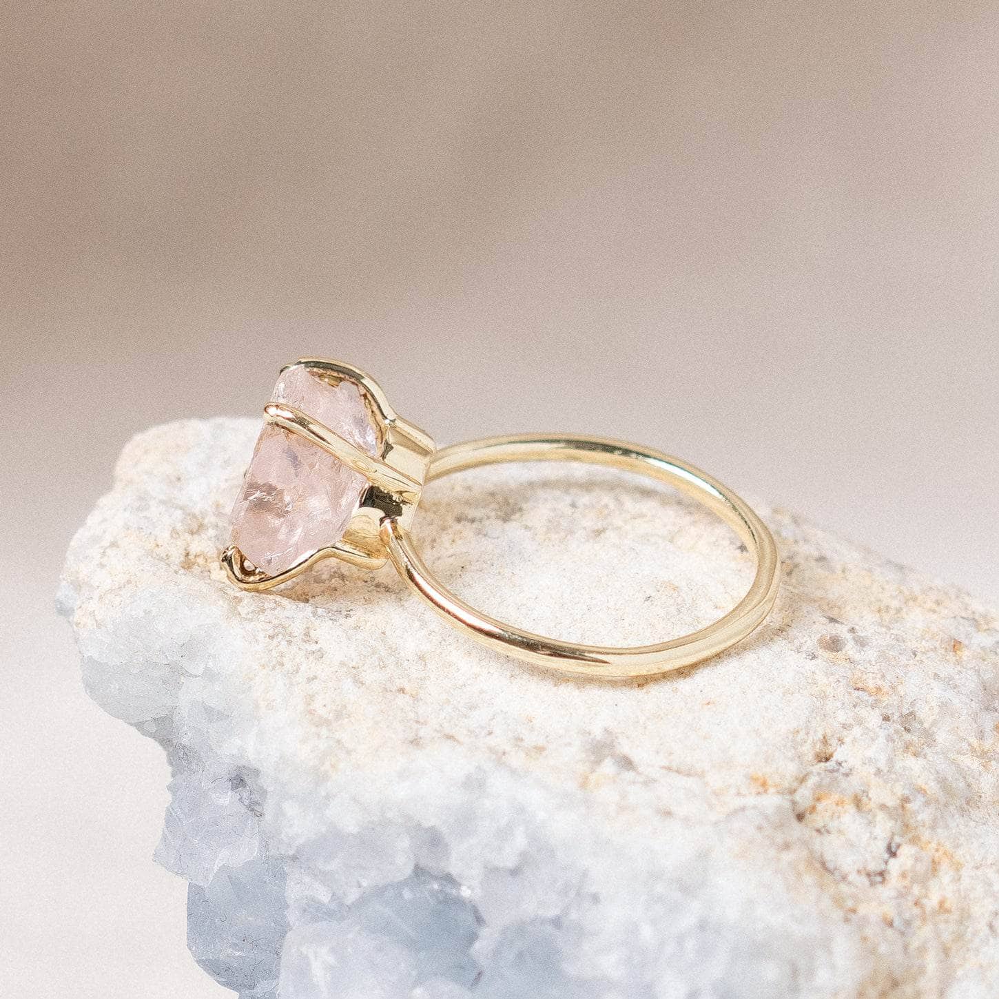 Rose Quartz Raw Freeform Gold or Silver Ring、mySite、hinf8tx79