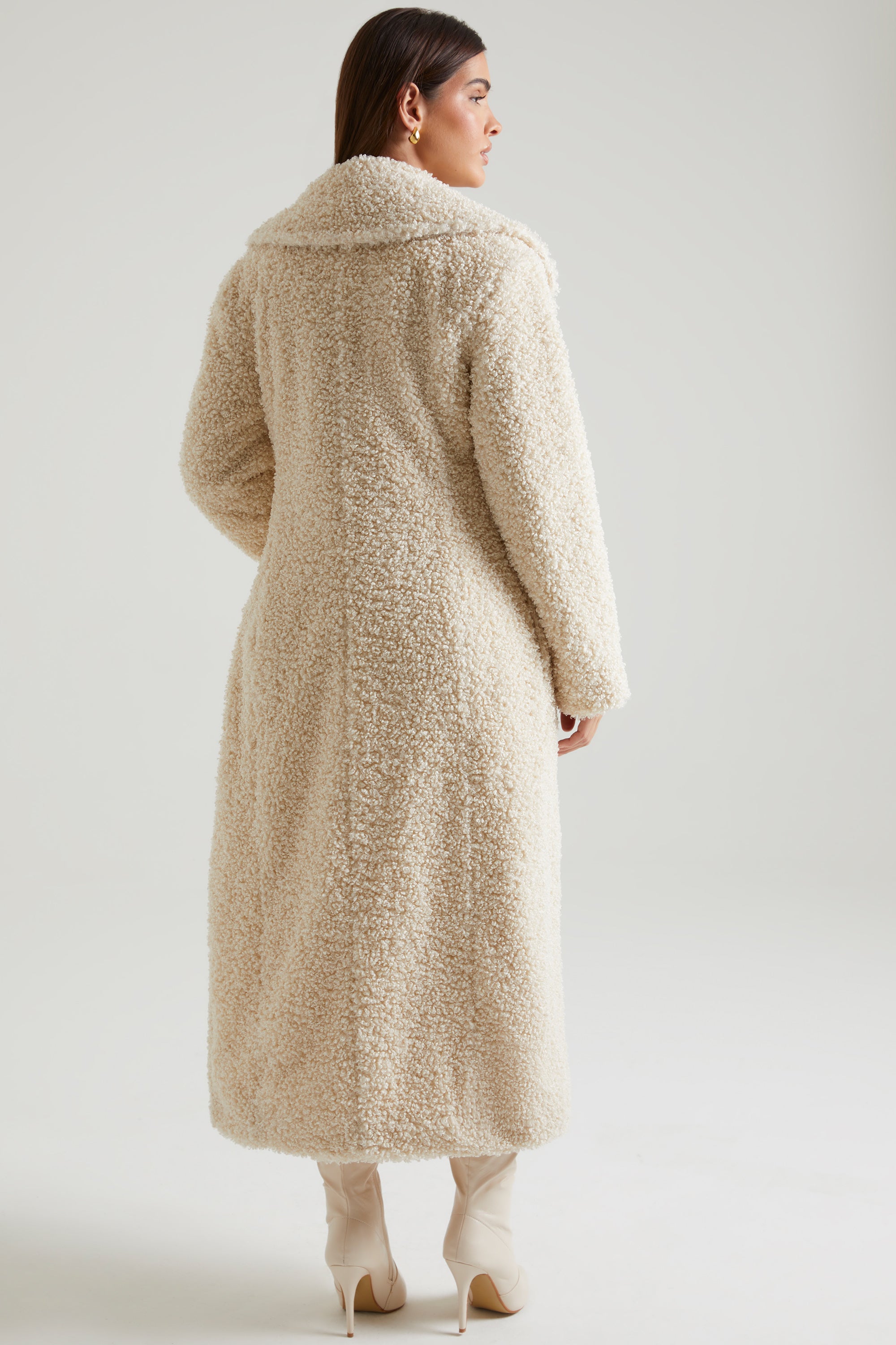 Long Shearling Coat in Cream、mySite、solidvoid