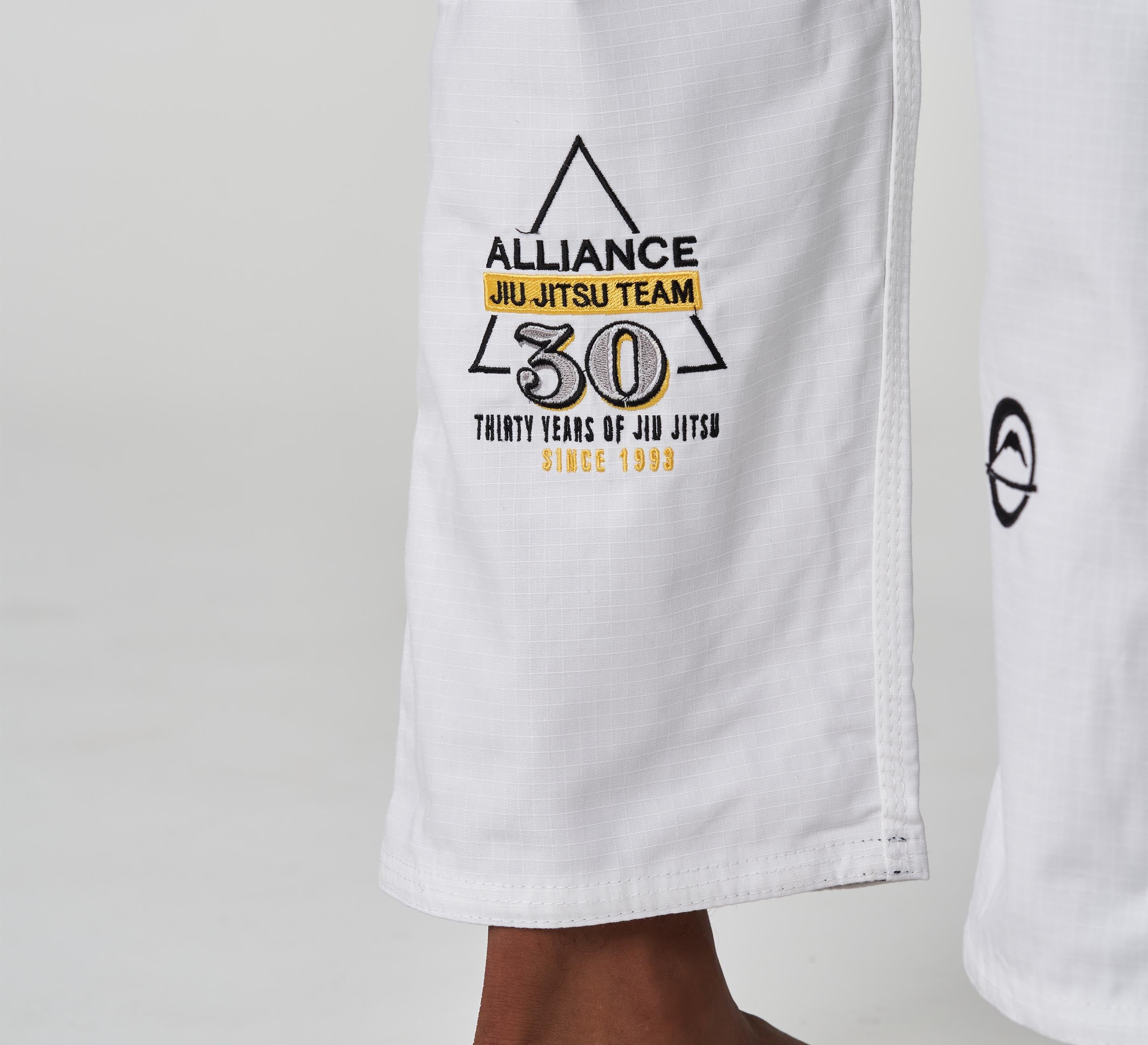 Alliance Limited Edition 30th Anniversary BJJ Gi White、mySite、gigharbornorthrealestate
