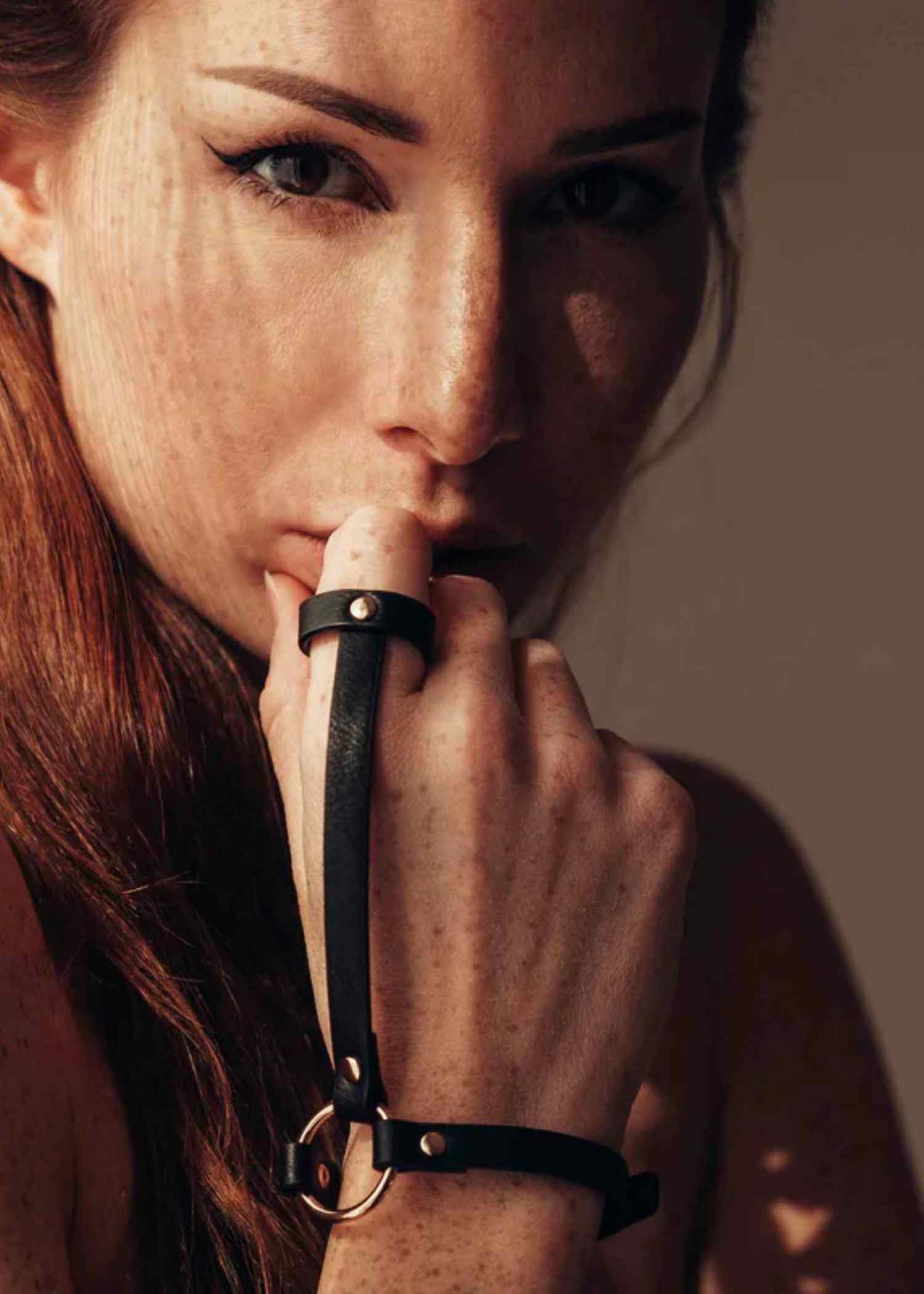  Maze Hand Bracelet Harness (Black)、mySite、justintrudeaud